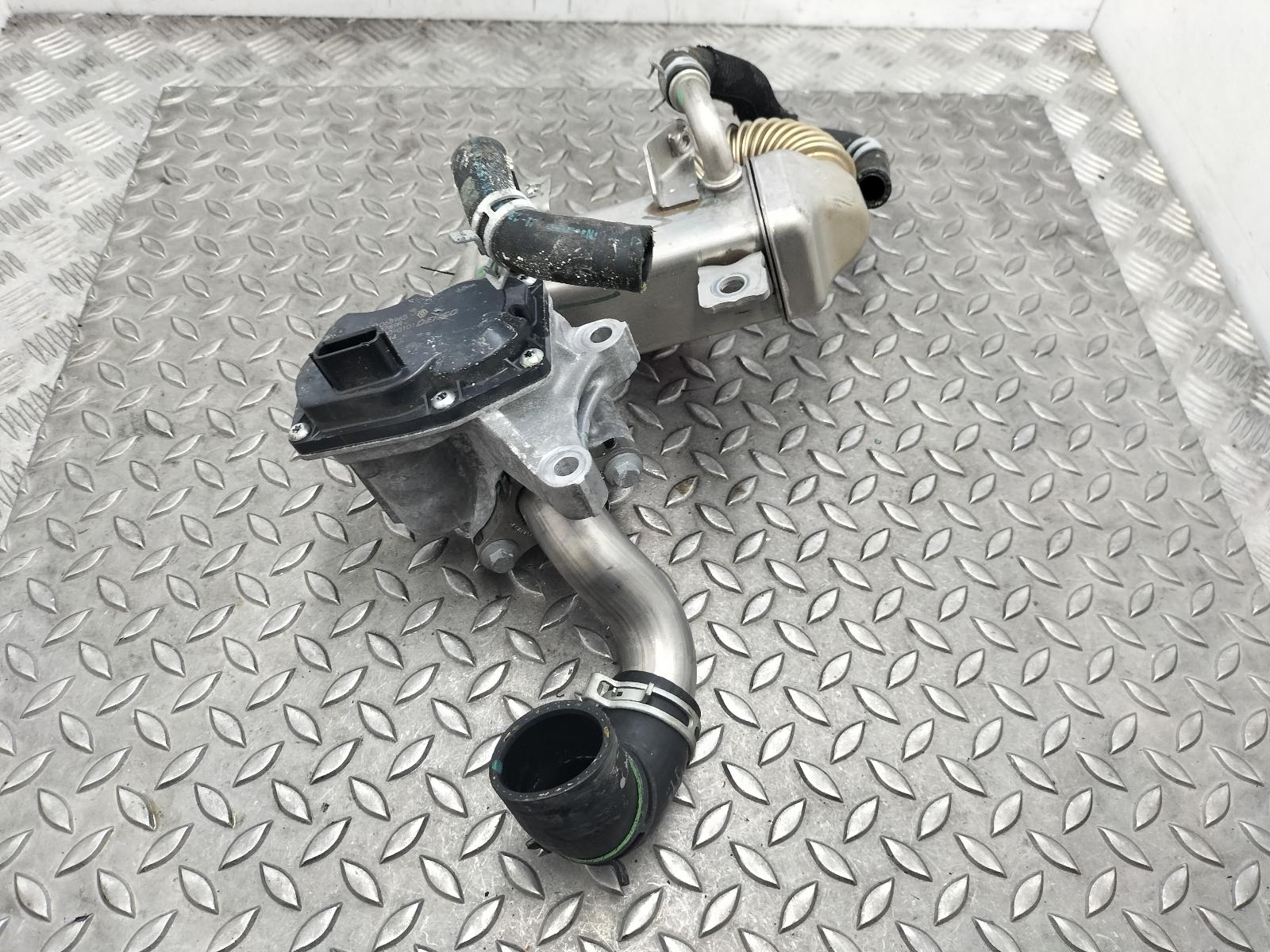 2017 VAUXHALL / OPEL VIVARO EGR Valve/Cooler View Auto part EGR Valve/Cooler VAUXHALL / OPEL VIVARO 2017