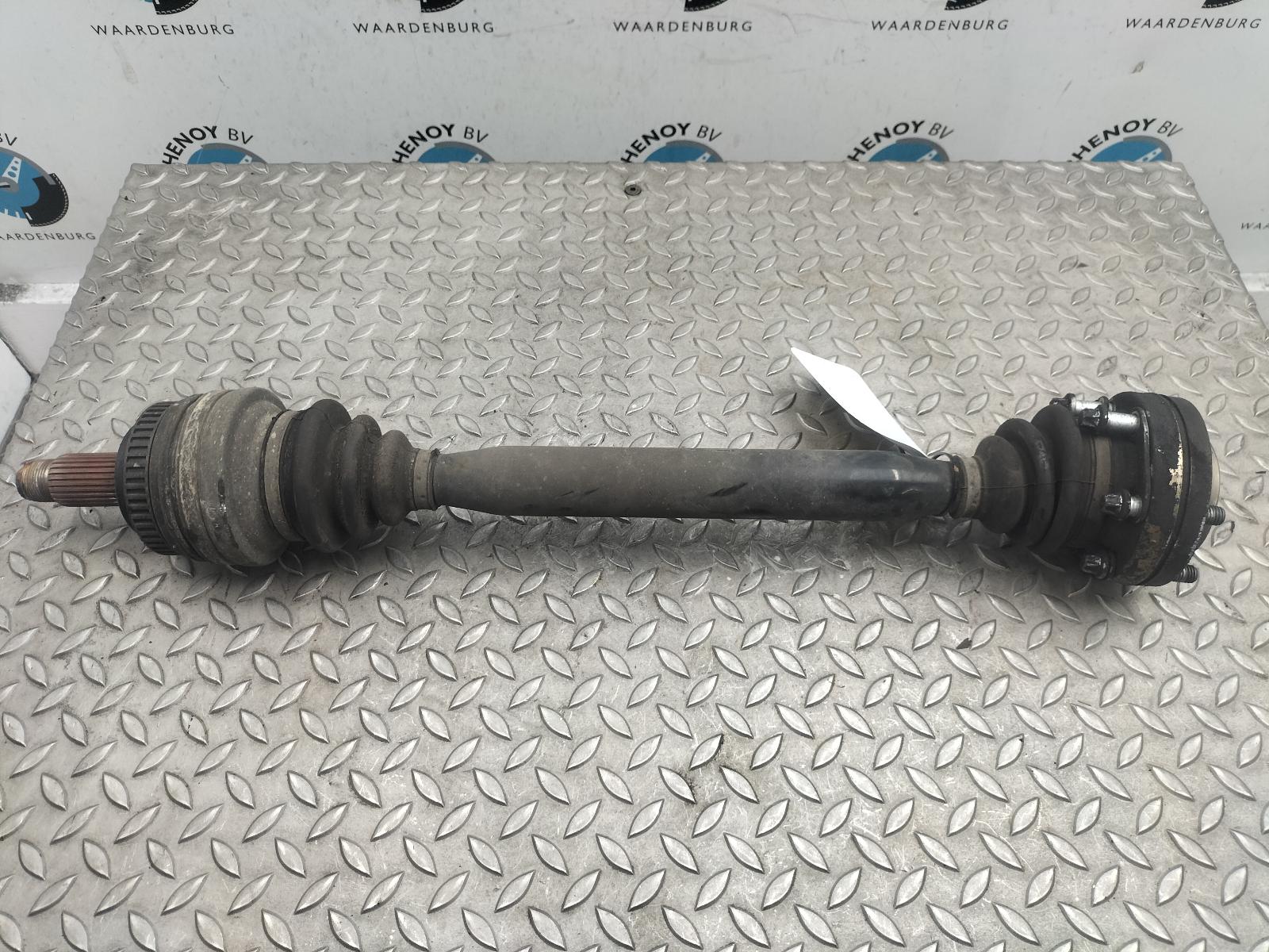 Bekijk Auto-onderdeel AANDRIJFAS L BMW Z4 2004