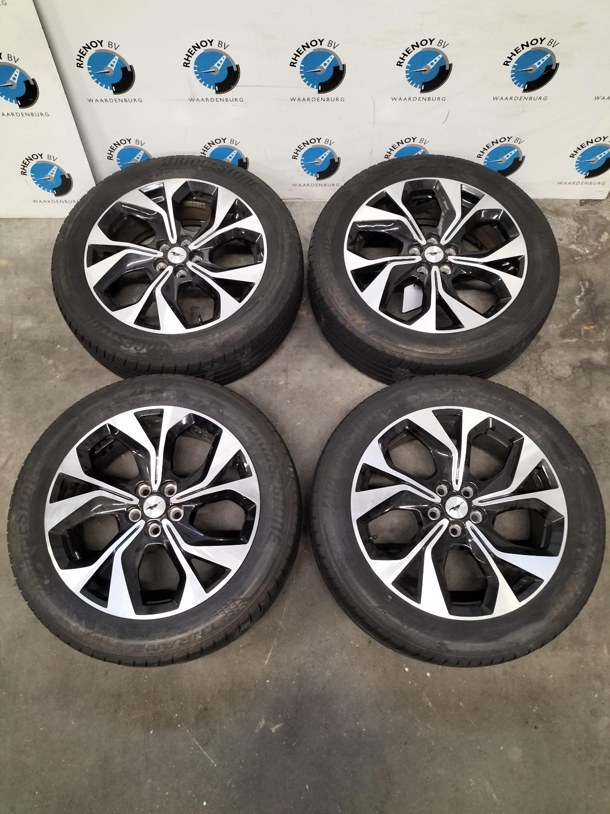View Auto part VELGEN SET FORD MUSTANG SUV 2021