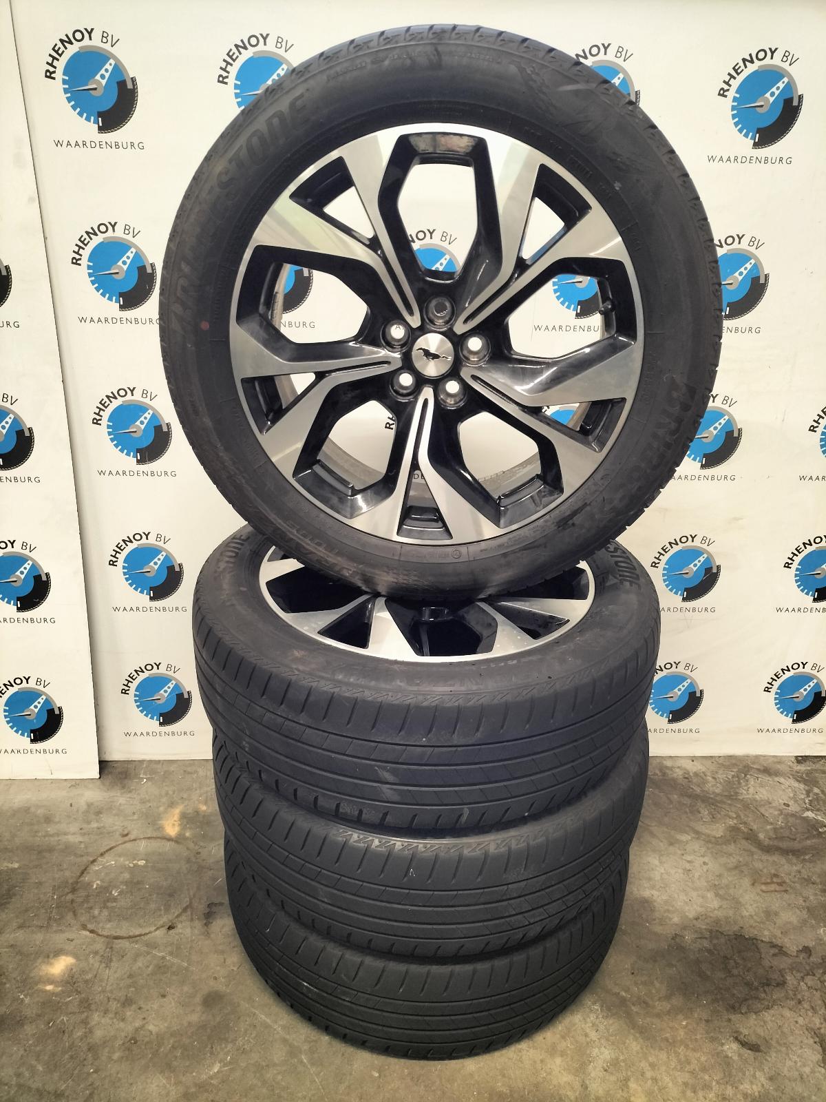 Bekijk Auto-onderdeel VELGEN SET FORD MUSTANG SUV 2021