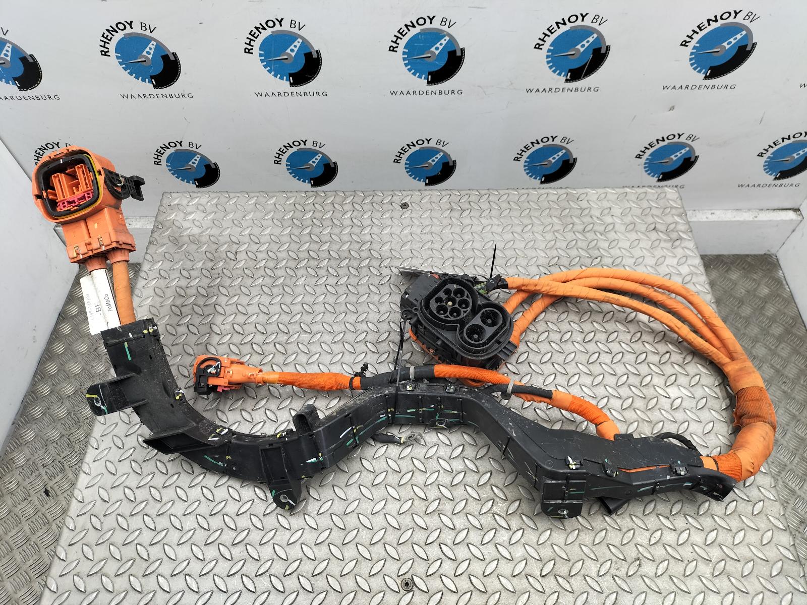 Bekijk Auto-onderdeel EV_HIGH_VOLTAGE_BOX_CONNECTOR FORD MUSTANG SUV 2021