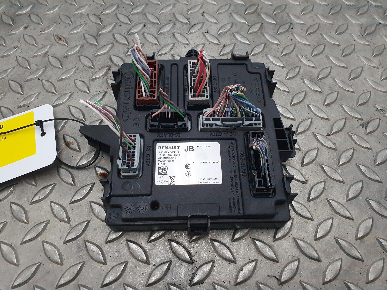 Bekijk Auto-onderdeel COMPUTER ECU RENAULT ZOE 2021