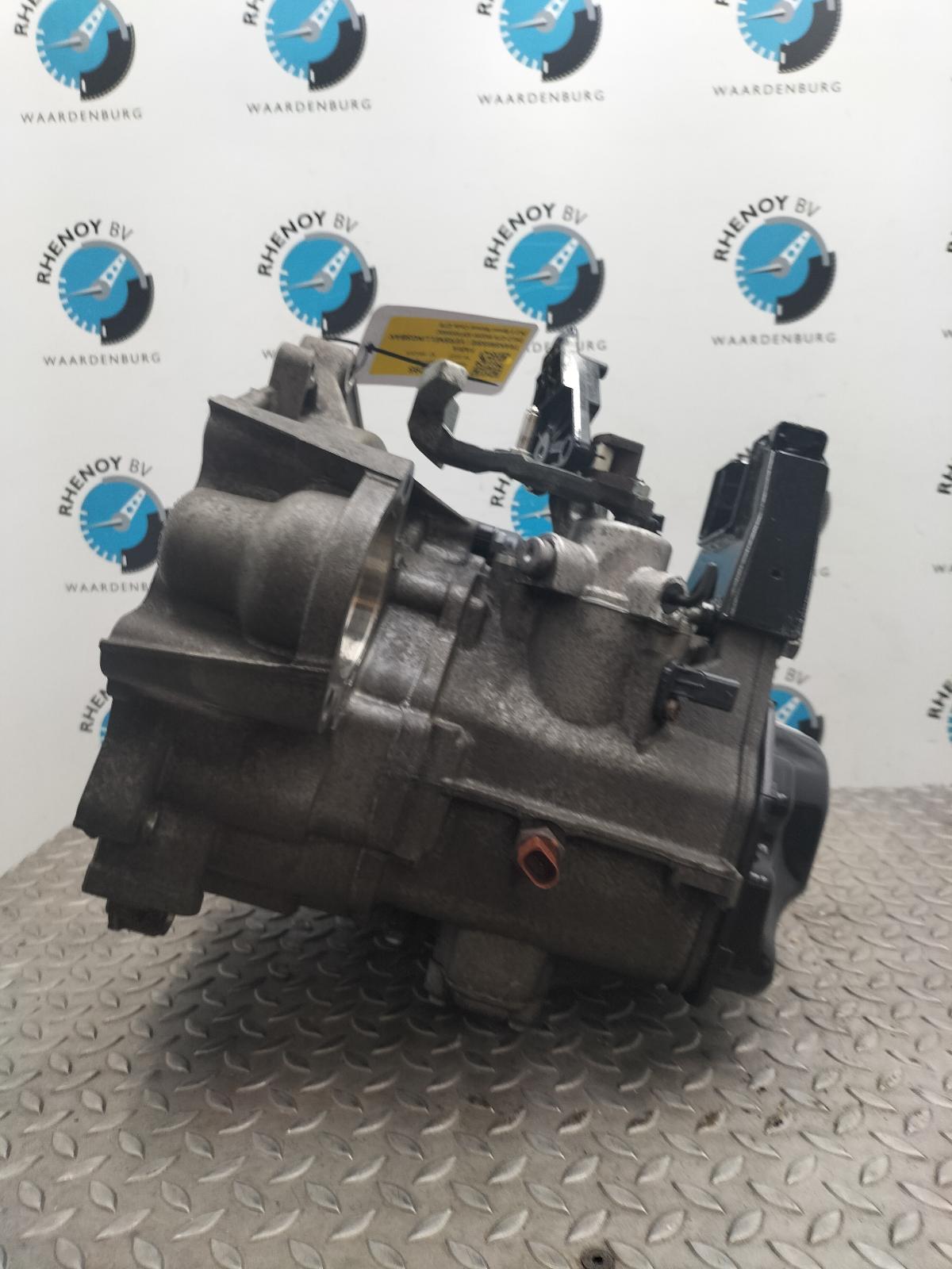 View Auto part TRANSMISSIE / VERSNELLINGSBAK SKODA FABIA 2020