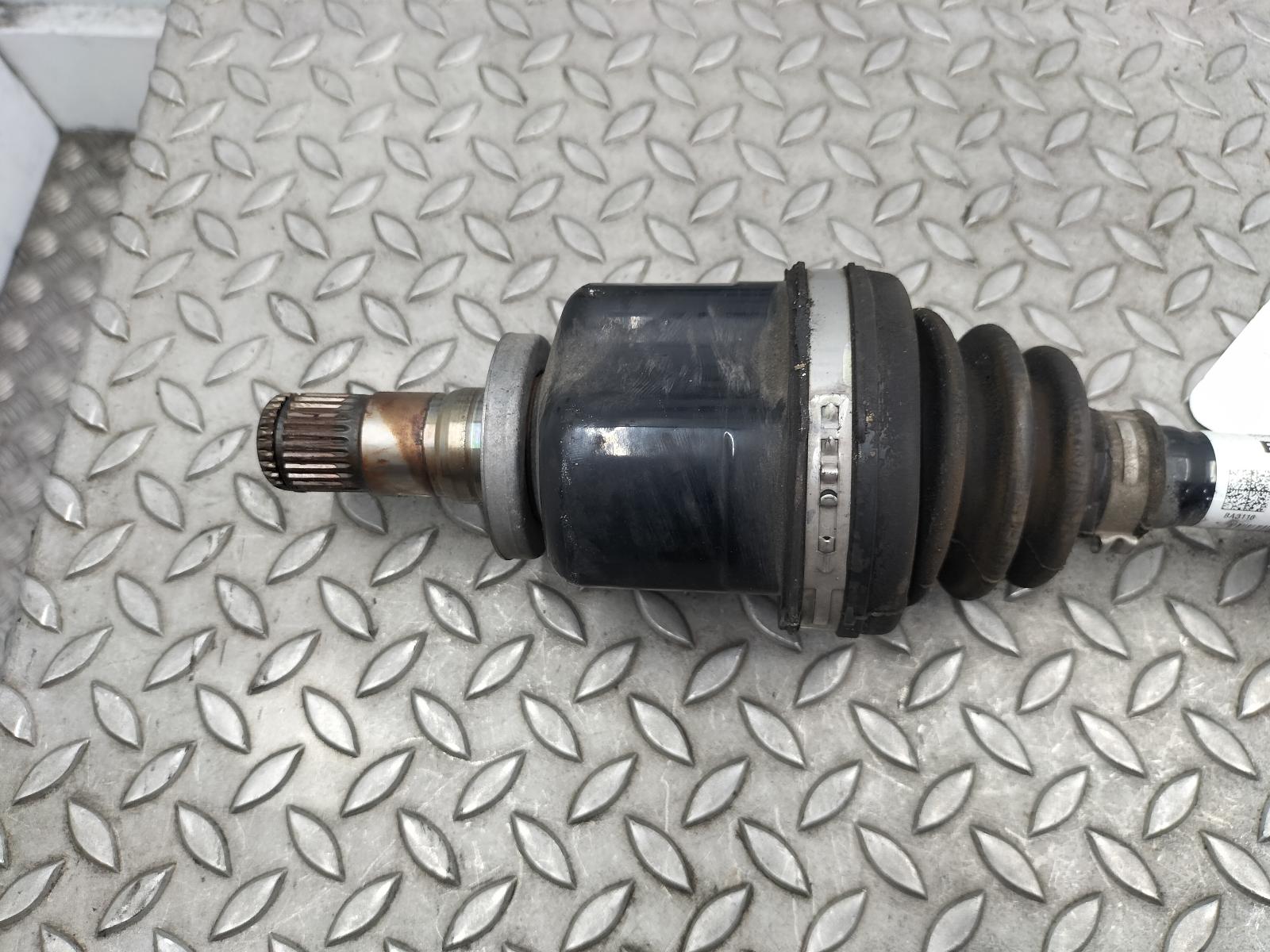 View Auto part AANDRIJFAS L BMW X1 2017