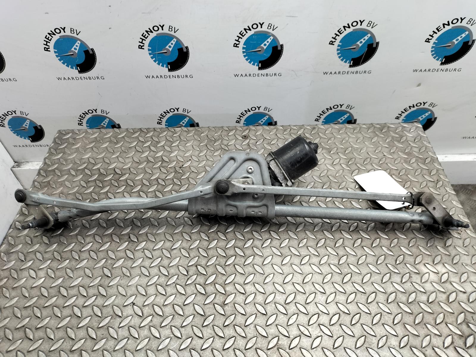Bekijk Auto-onderdeel RUITENWISSERMOTOR VOOR MINI (BMW) MINI 2012