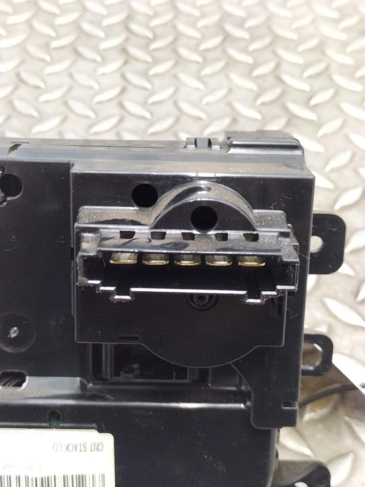 View Auto part SCHAKELAAR MULTIFUNCTIONEEL COMPUTER MINI (BMW) MINI 2012