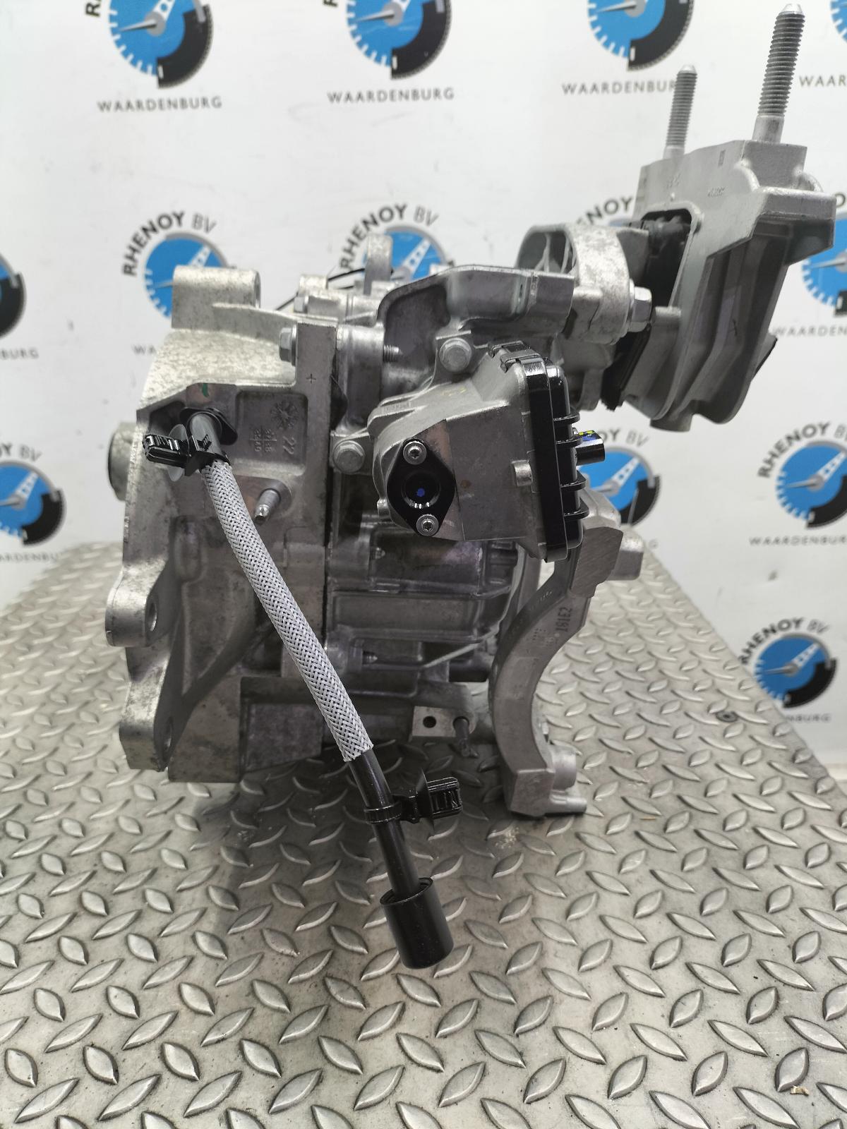View Auto part TRANSMISSIE / VERSNELLINGSBAK PEUGEOT 2008 2023