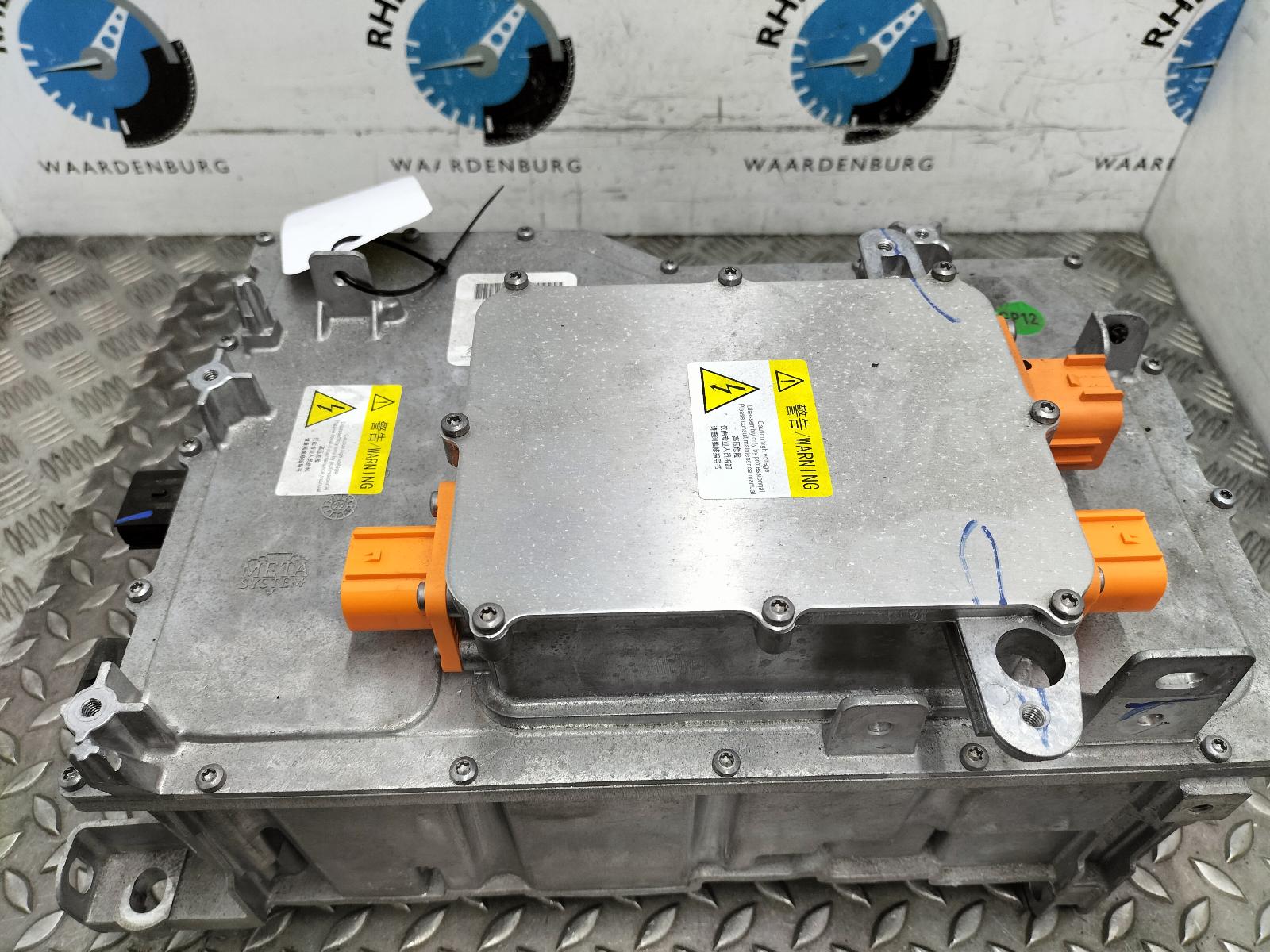Bekijk Auto-onderdeel EV / HYBRIDE ELEKTRONISCHE OMVORMER PEUGEOT 2008 2023