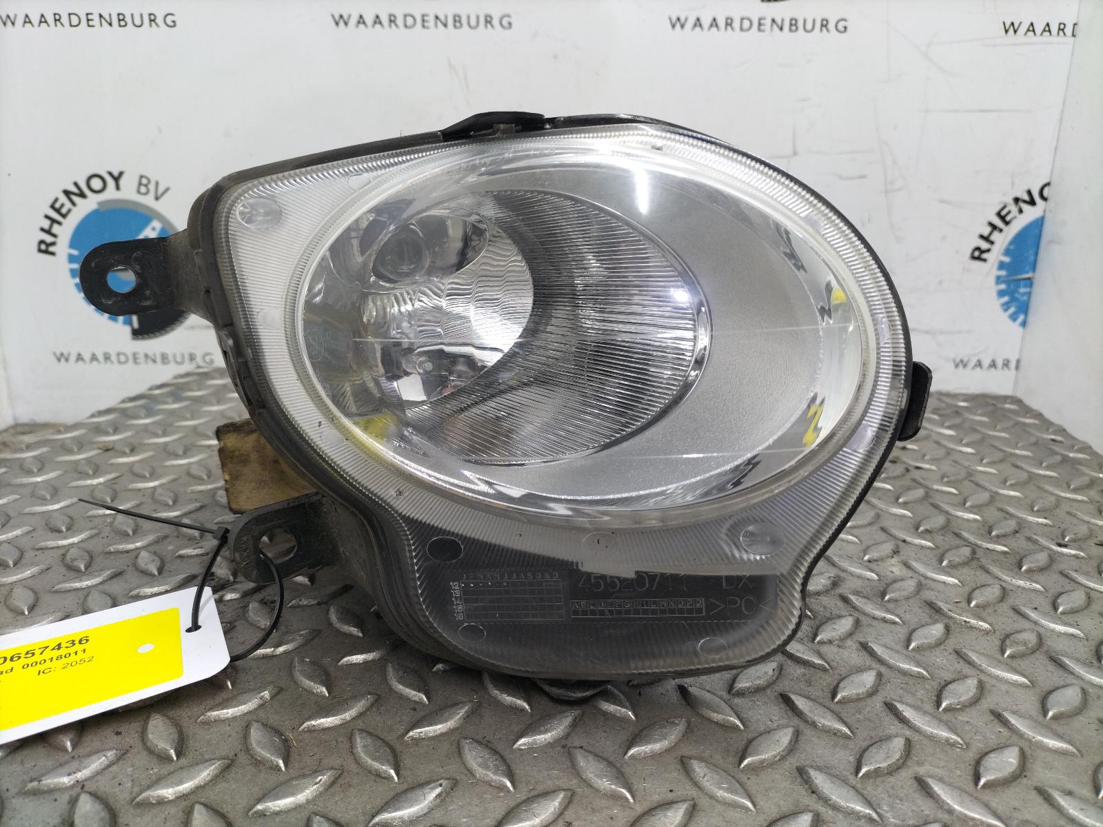 Bekijk Auto-onderdeel KOPLAMP R FIAT 500 2012