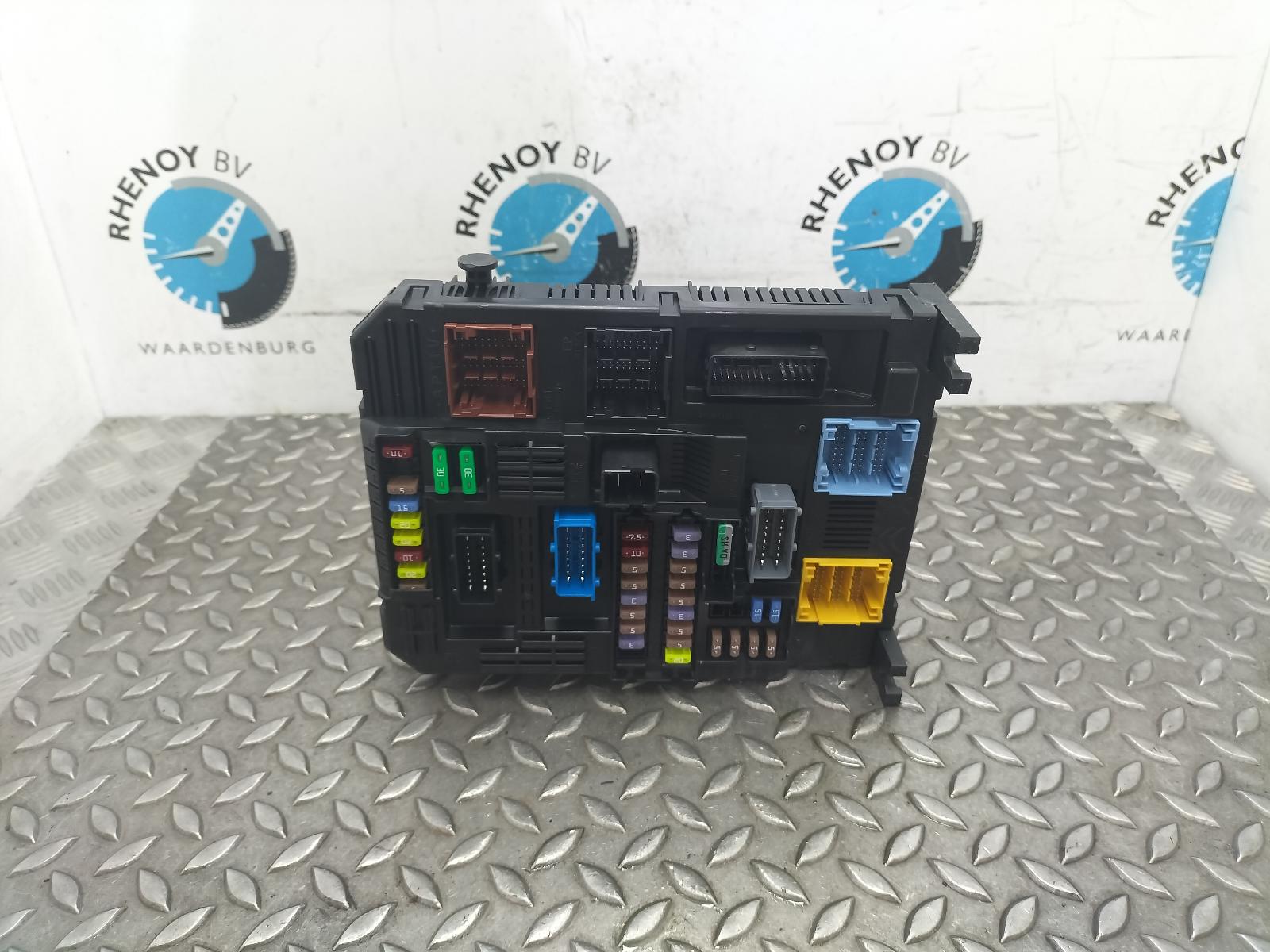 View Auto part Fuse Box JEEP AVENGER 2024