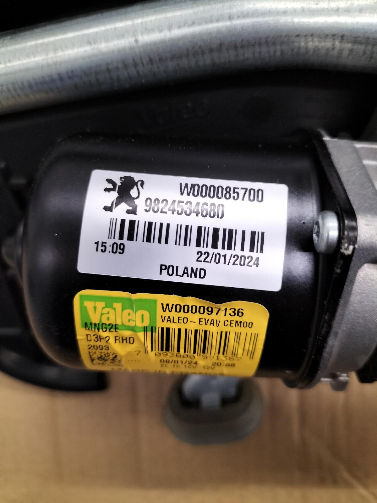 2024 JEEP AVENGER VOORKOP COMPLEET View Auto part VOORKOP COMPLEET JEEP AVENGER 2024