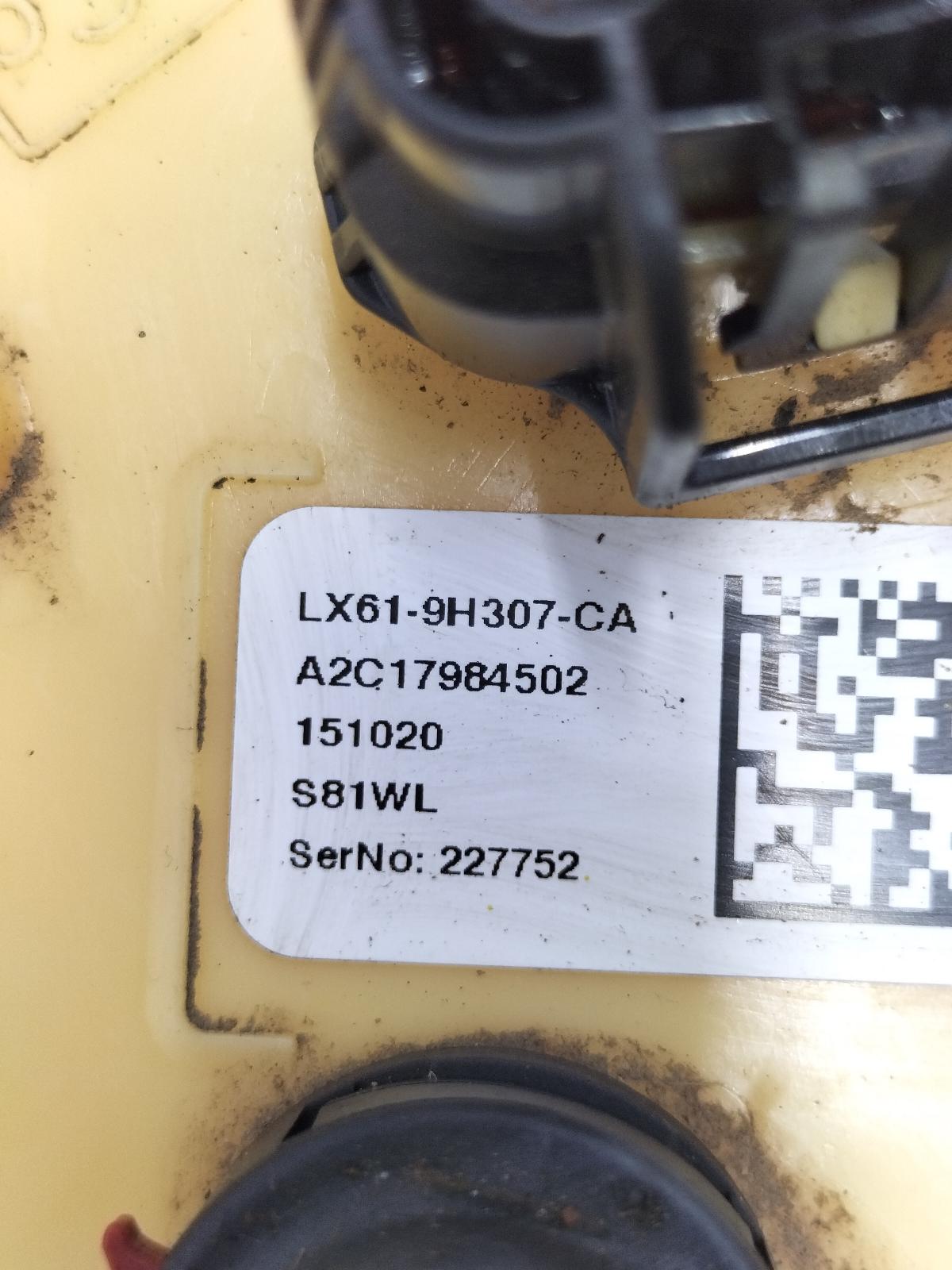 2020 FORD KUGA BRANDSTOF POMP (IN TANK) View Auto part BRANDSTOF POMP (IN TANK) FORD KUGA 2020