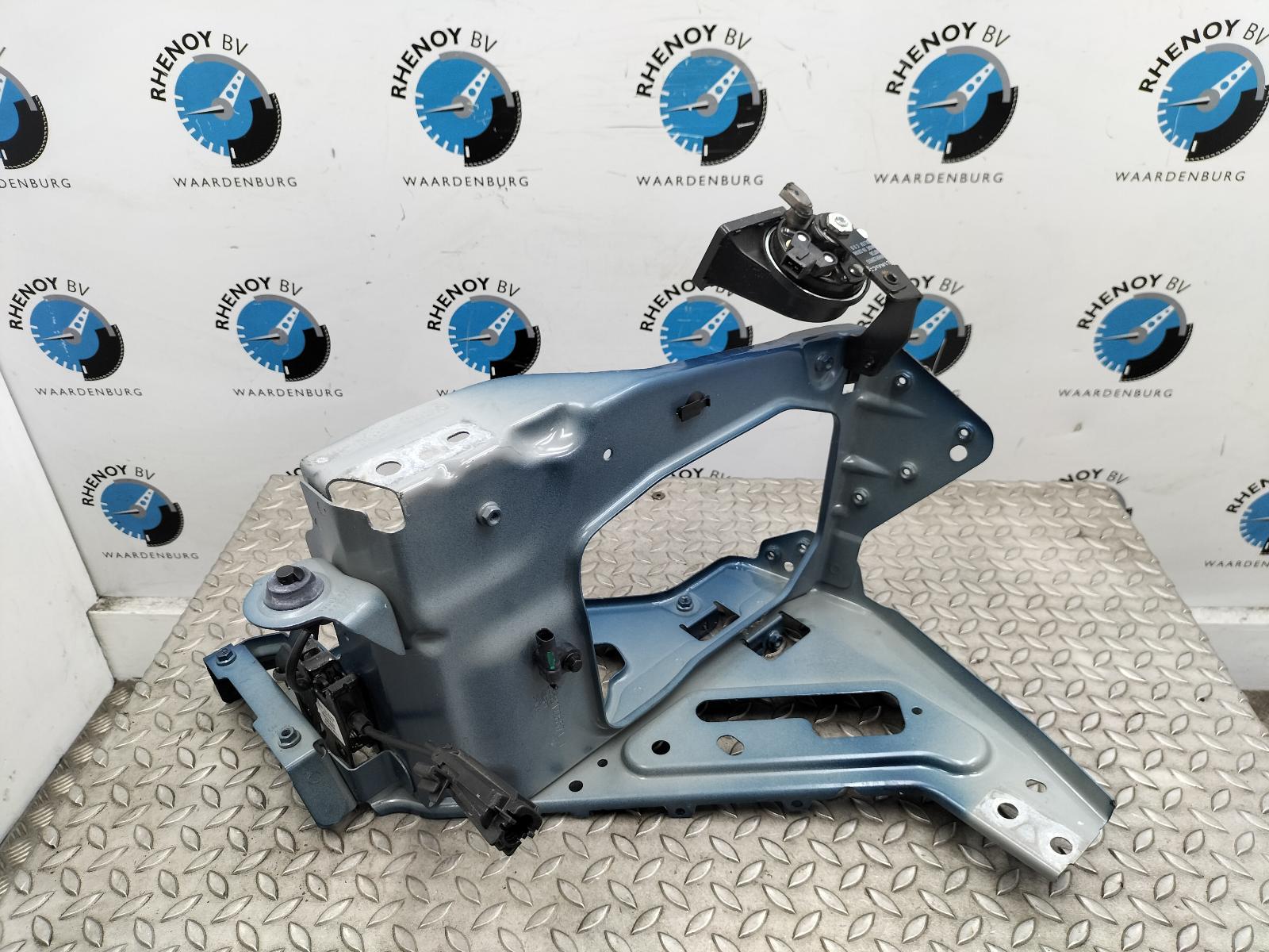 View Auto part VOORFRONT LYNK AND CO 01 2023