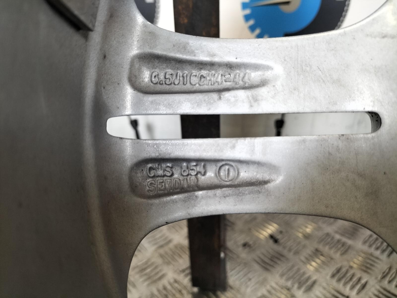 View Auto part VELG RENAULT CLIO 2015