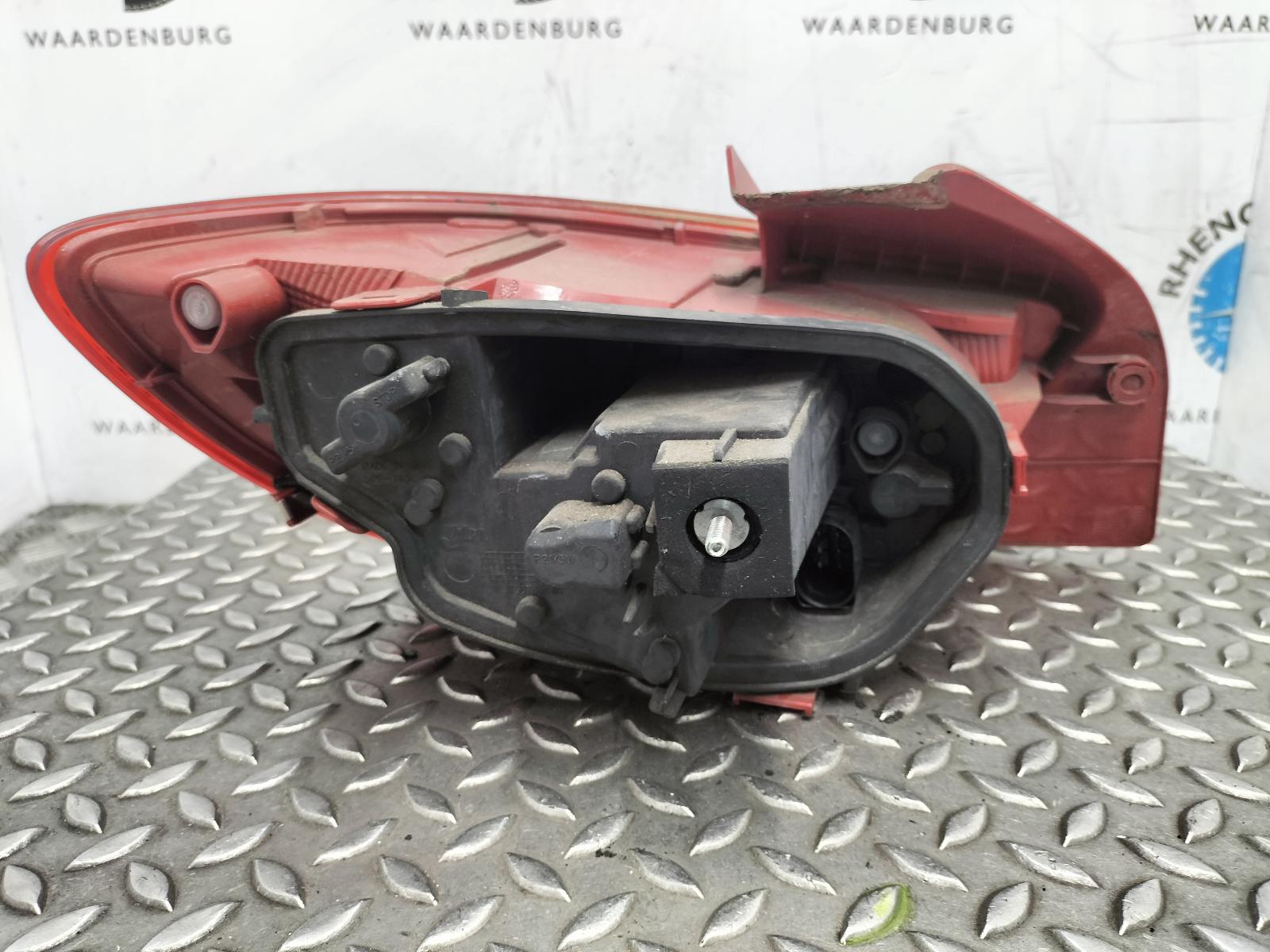 2010 SEAT IBIZA ACHTERLICHT R View Auto part ACHTERLICHT R SEAT IBIZA 2010