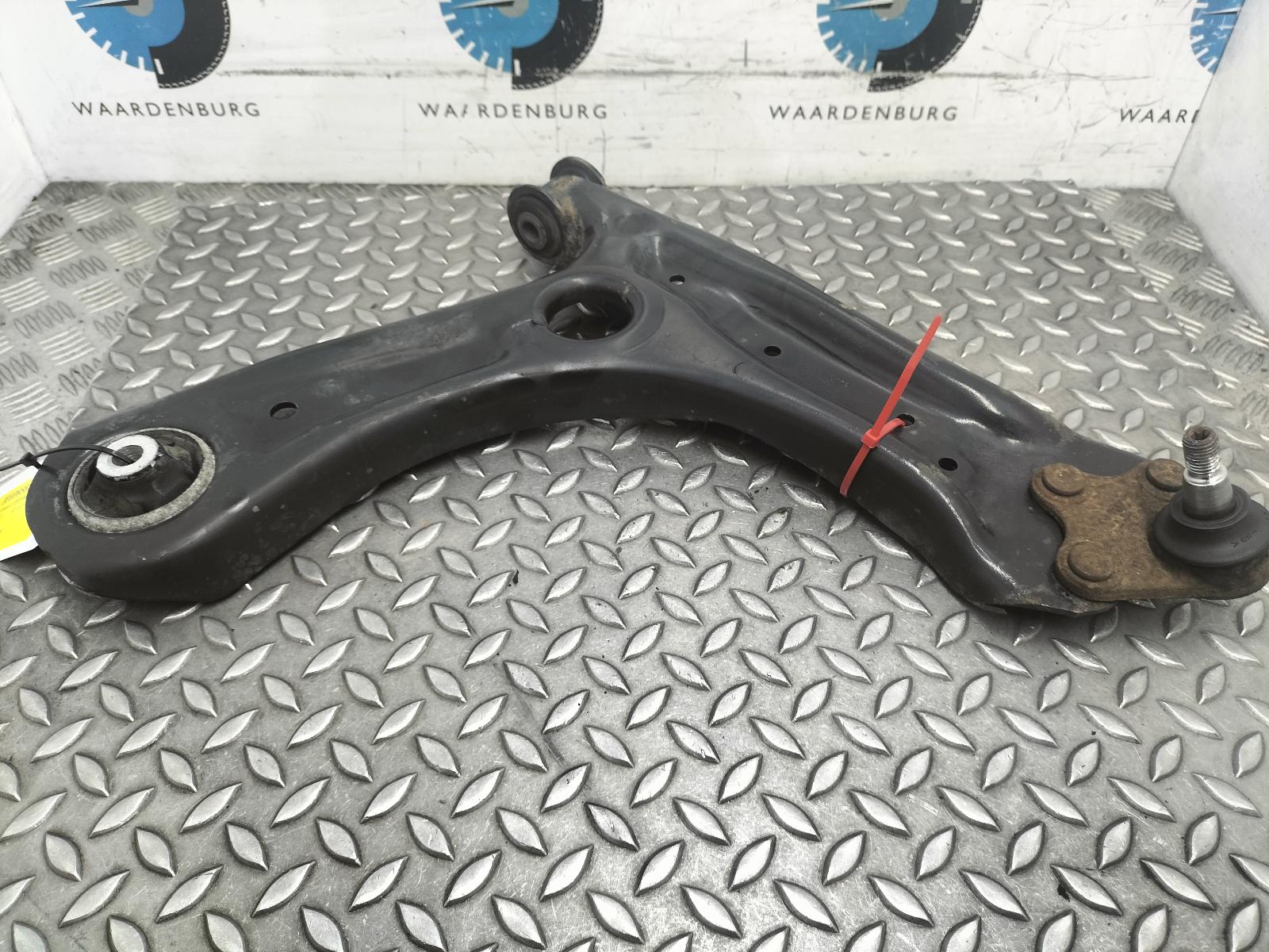 Bekijk Auto-onderdeel DRAAGARM ONDER RV SEAT IBIZA 2010