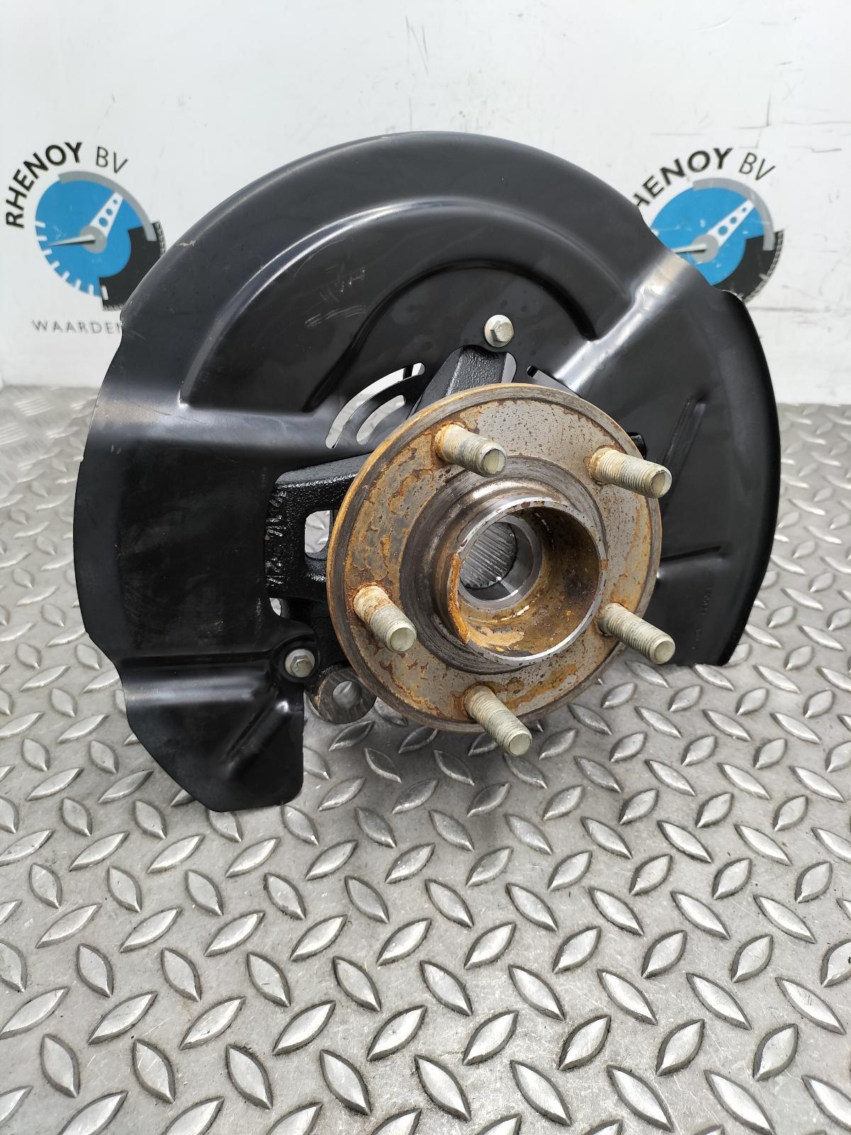 Bekijk Auto-onderdeel FUSEE RV FORD TOURNEO COURIER 2024
