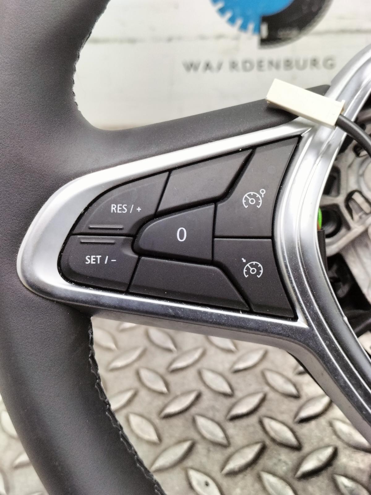 2024 RENAULT CLIO STUURWIEL View Auto part STUURWIEL RENAULT CLIO 2024