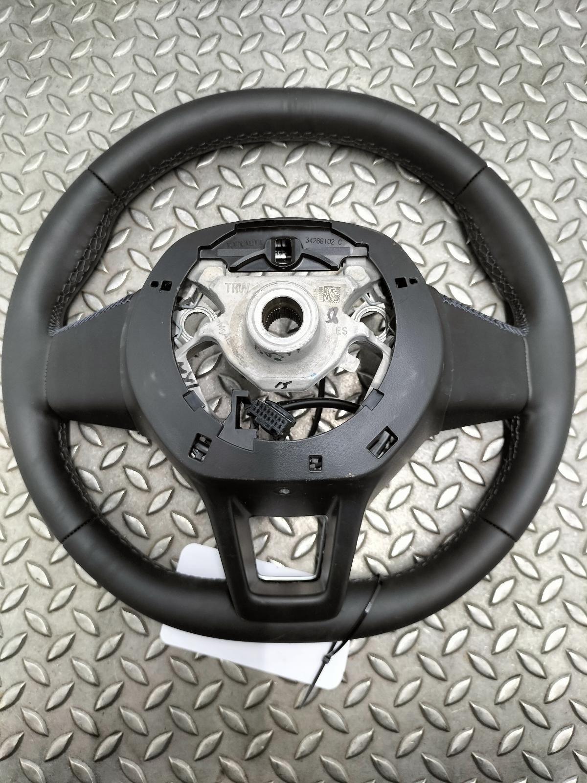 2024 RENAULT CLIO STUURWIEL View Auto part STUURWIEL RENAULT CLIO 2024