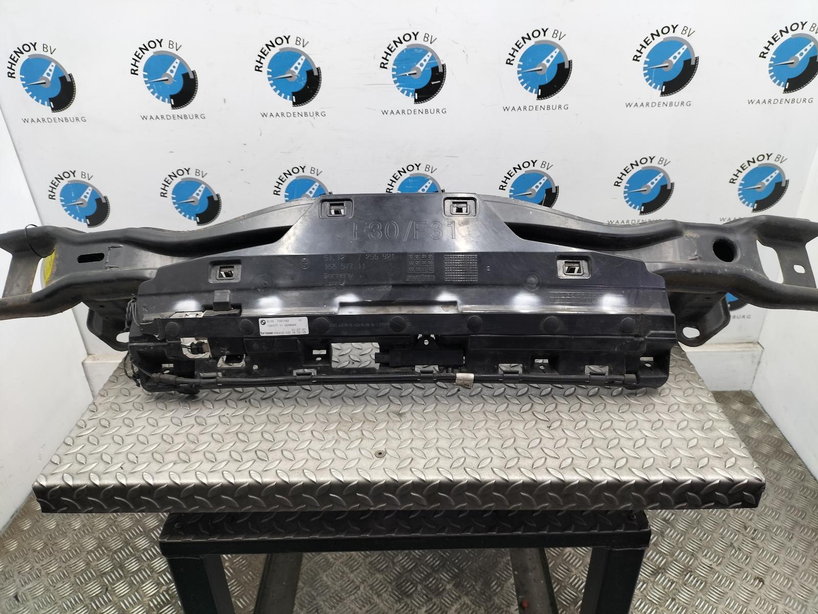 Bekijk Auto-onderdeel BUMPERBALK ACHTER BMW 3 SERIES 2015