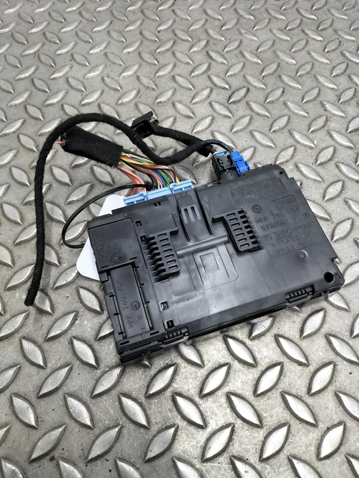 View Auto part COMPUTER ECU RENAULT CAPTUR 2024
