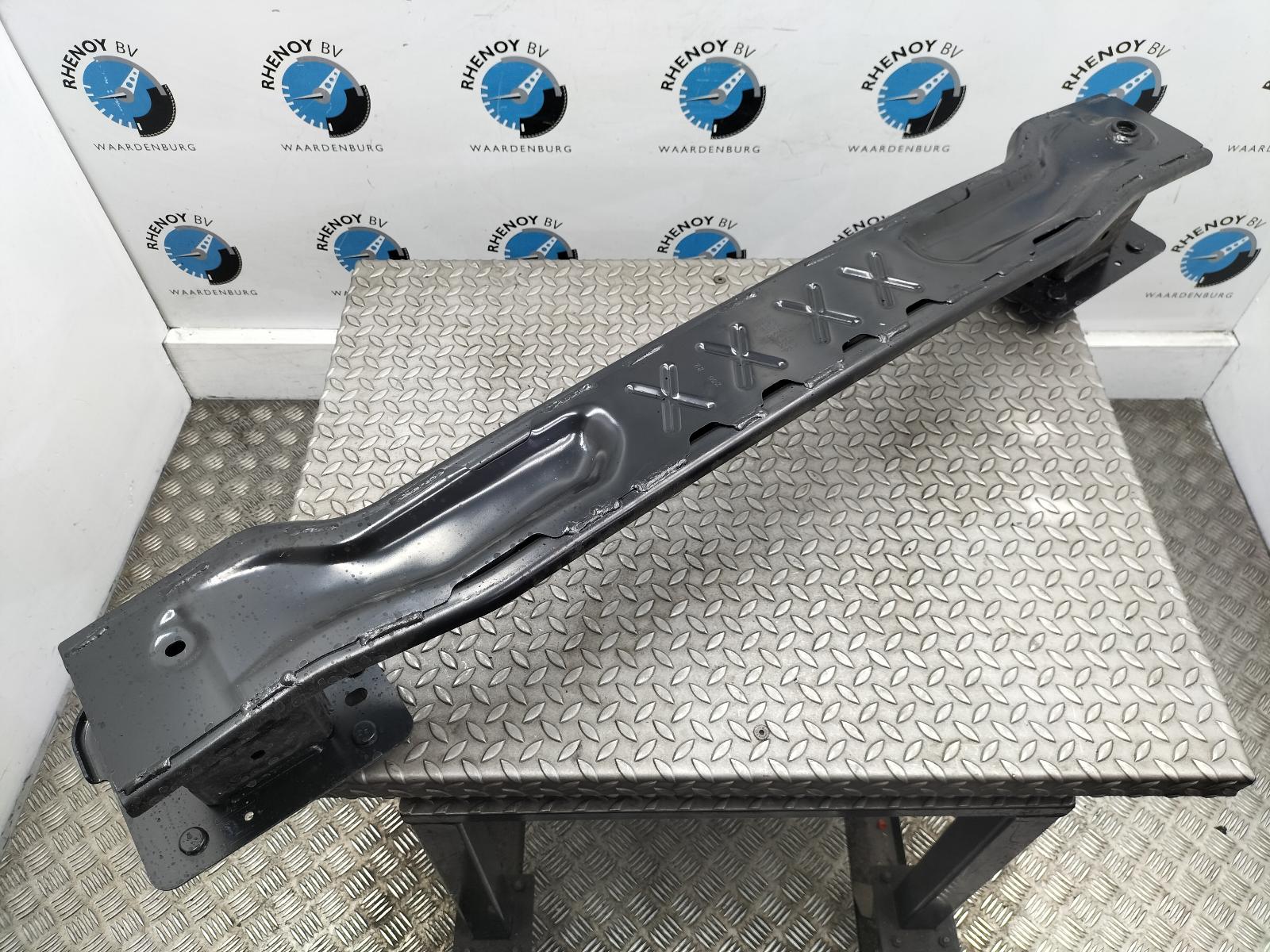 Bekijk Auto-onderdeel BUMPERBALK ACHTER FORD MUSTANG SUV 2022
