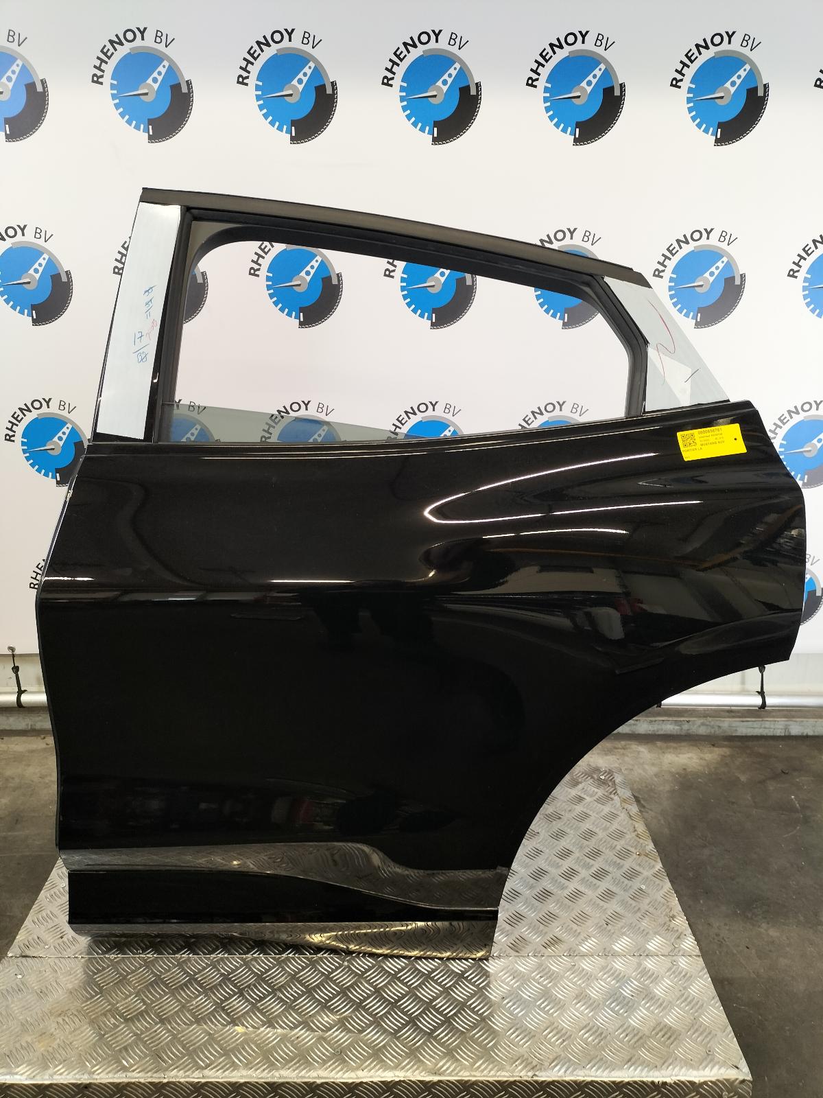 Bekijk Auto-onderdeel PORTIER LA  FORD MUSTANG SUV 2022