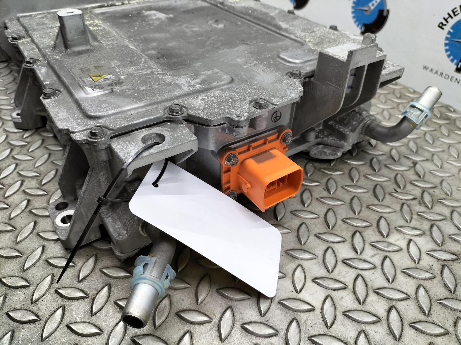 View Auto part EV / HYBRIDE ELEKTRONISCHE OMVORMER FORD MUSTANG SUV 2022