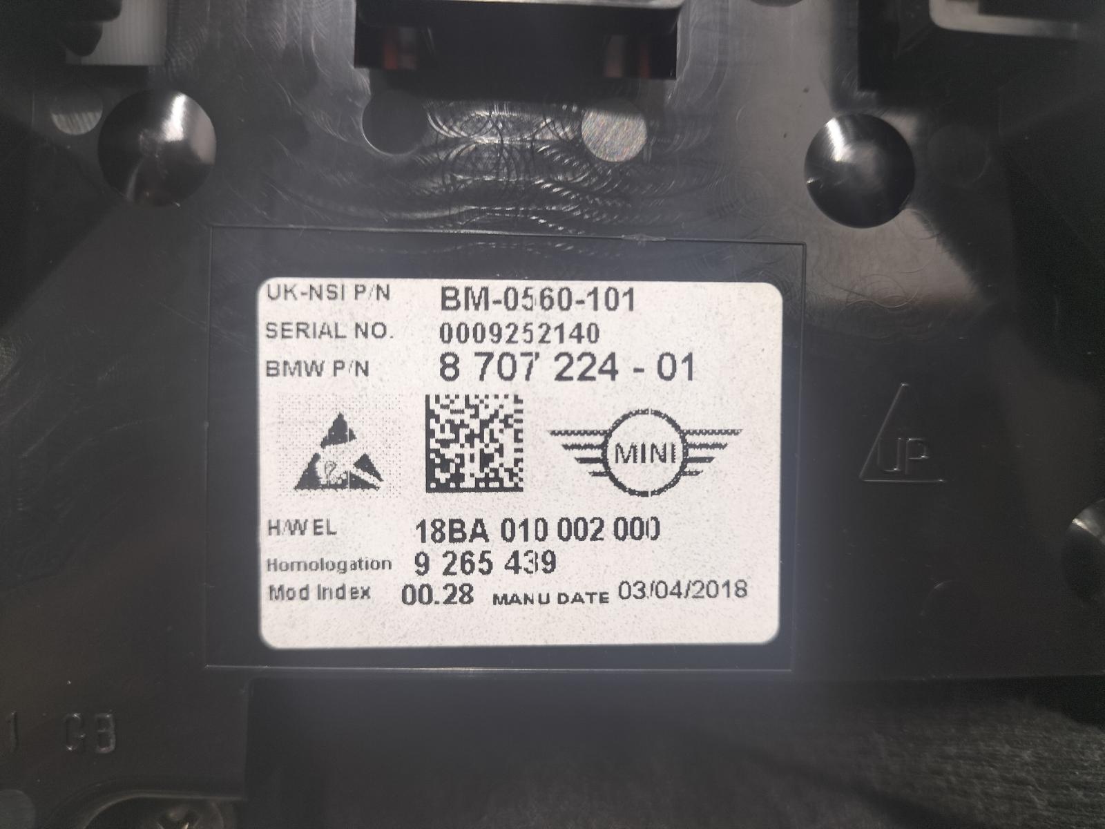 View Auto part KLOKKENPANEEL MINI (BMW) MINI 2018