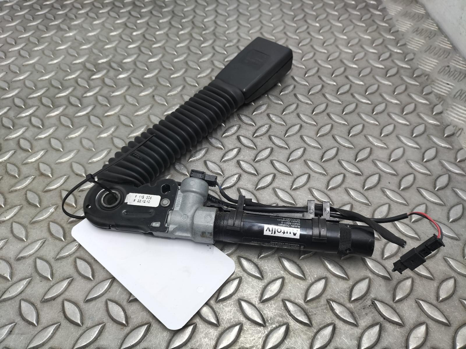 Bekijk Auto-onderdeel GORDELSPANNER BMW 5 SERIES 2011