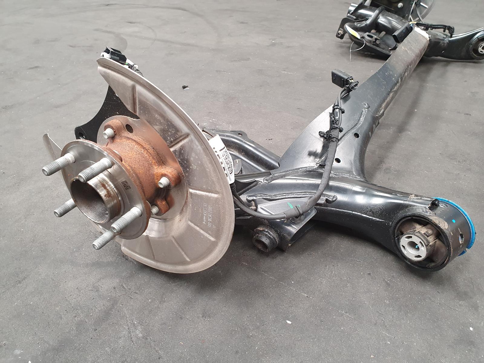 View Auto part STARRE ACHTER AS FORD KUGA 2024