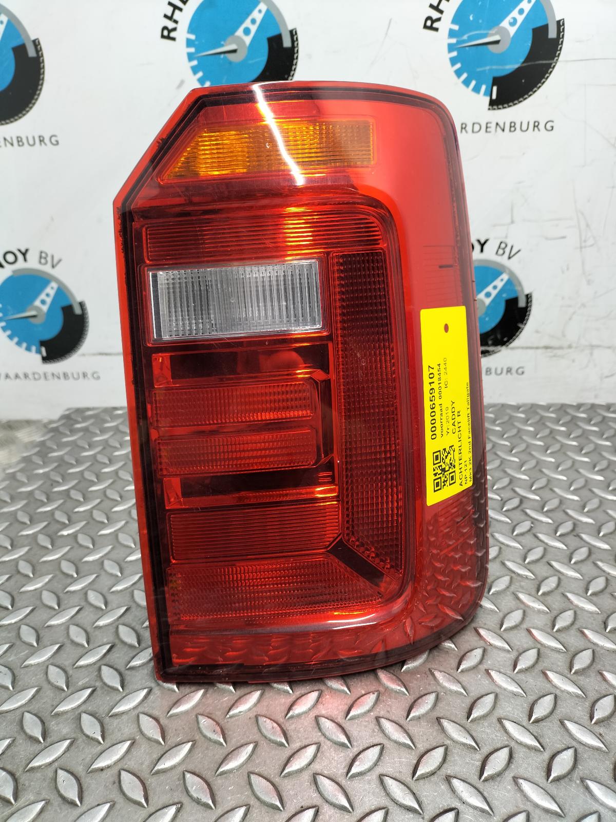View Auto part R Taillight VOLKSWAGEN CADDY 2019