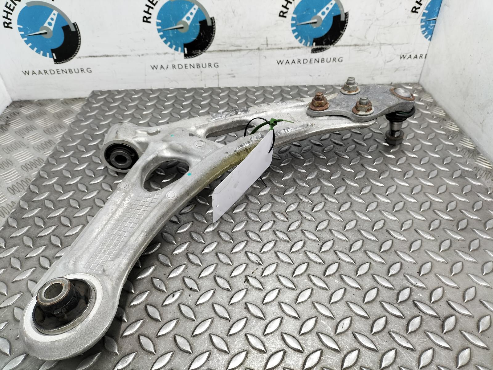 View Auto part DRAAGARM ONDER LV PEUGEOT 408 2024