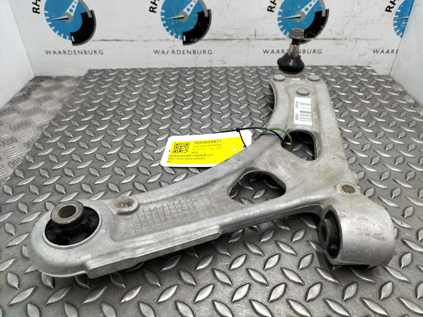 Bekijk Auto-onderdeel DRAAGARM ONDER LV PEUGEOT 408 2024