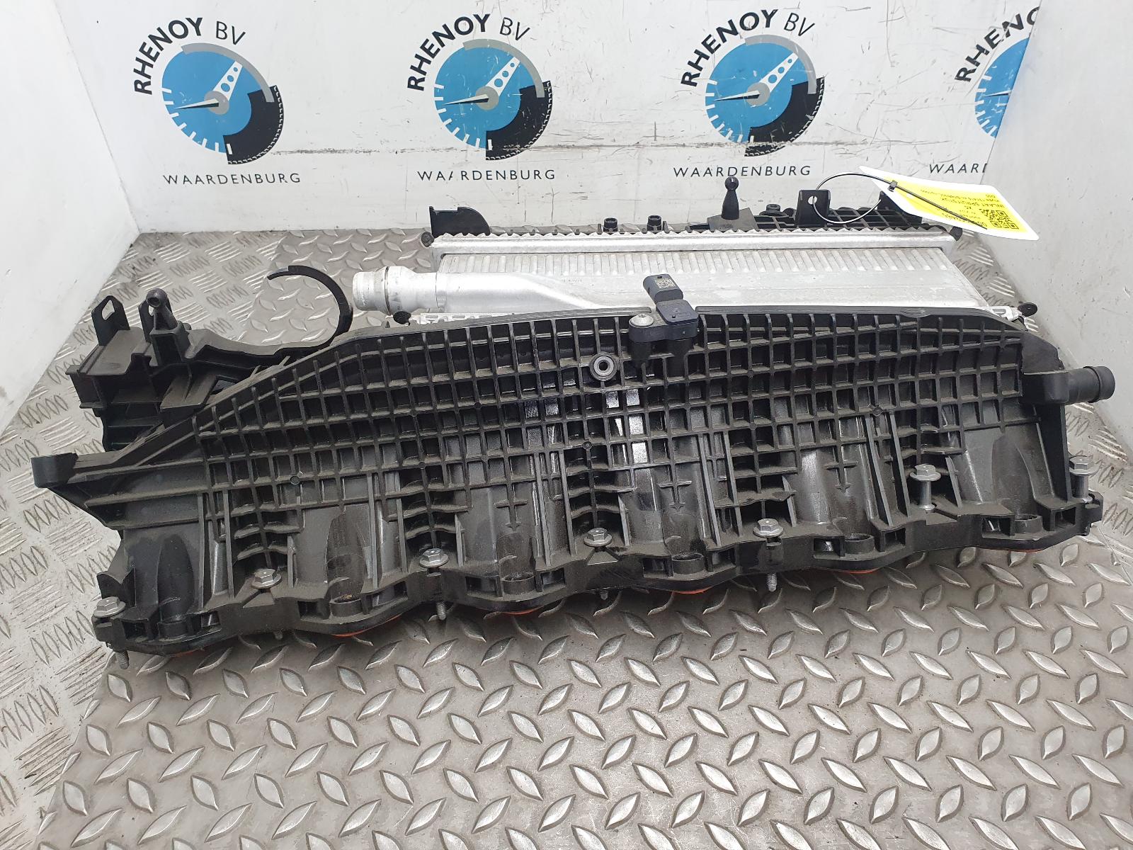 Bekijk Auto-onderdeel INLAAT SPRUITSTUK BMW X5 2024