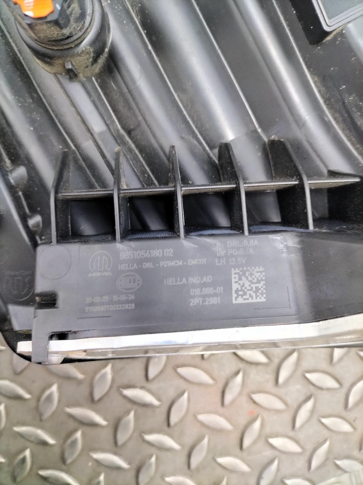 View Auto part DAGRIJVERLICHTING L PEUGEOT 208 2025