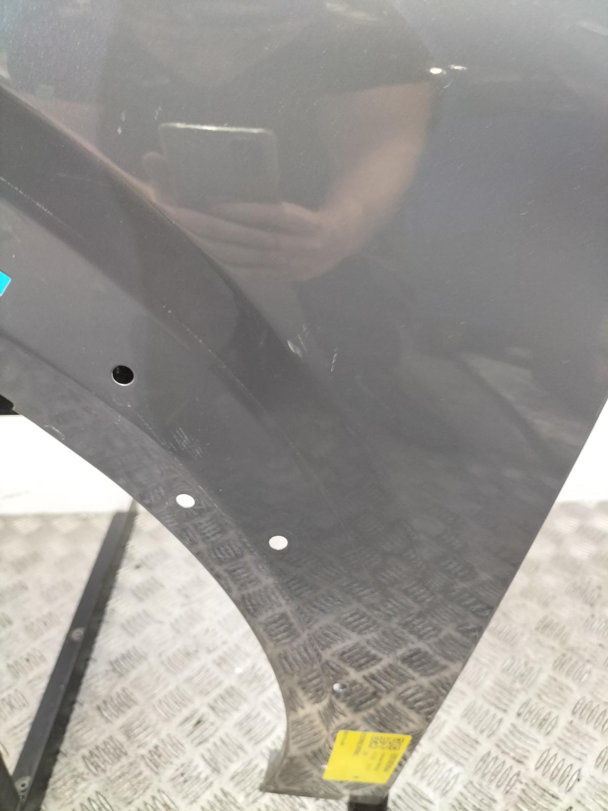 View Auto part VOORSCHERM L PEUGEOT 208 2025