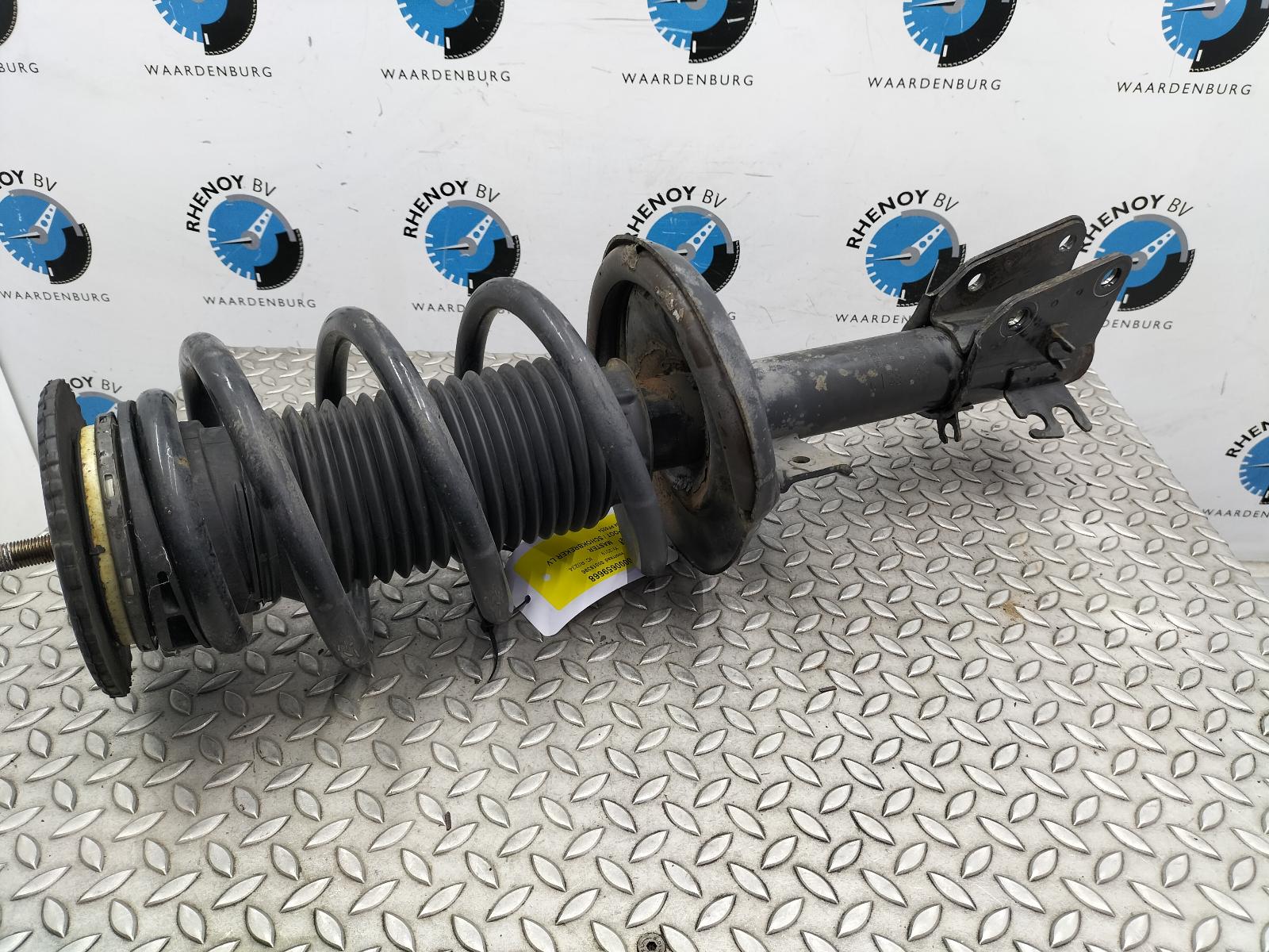 View Auto part VEERPOOT / SCHOKBREKER LV RENAULT MASTER 2019