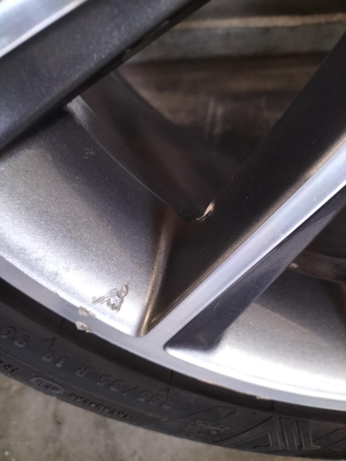 2015 MERCEDES C CLASS Wheel View Auto part Wheel MERCEDES C CLASS 2015