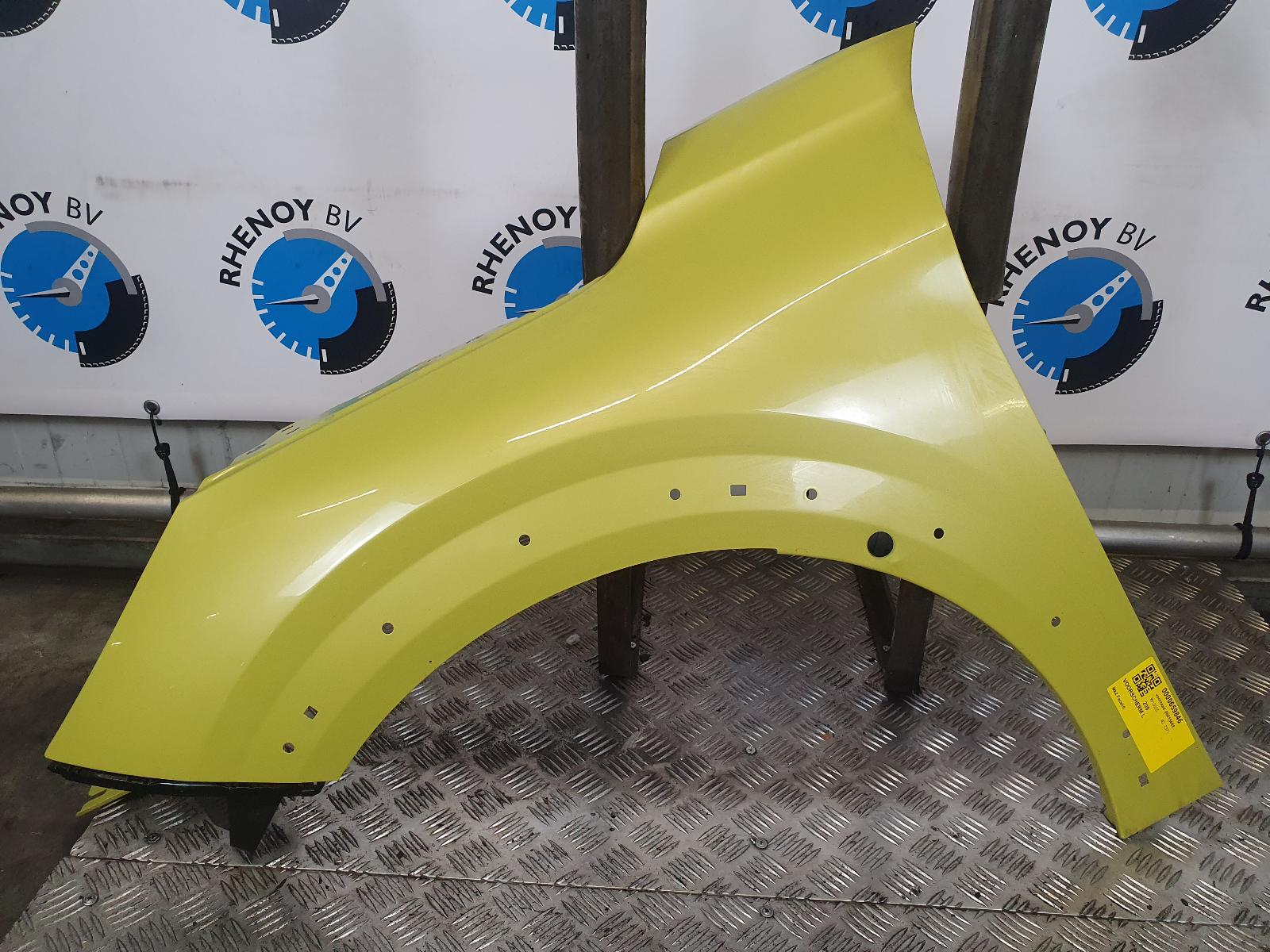 View Auto part VOORSCHERM L PEUGEOT 208 2025