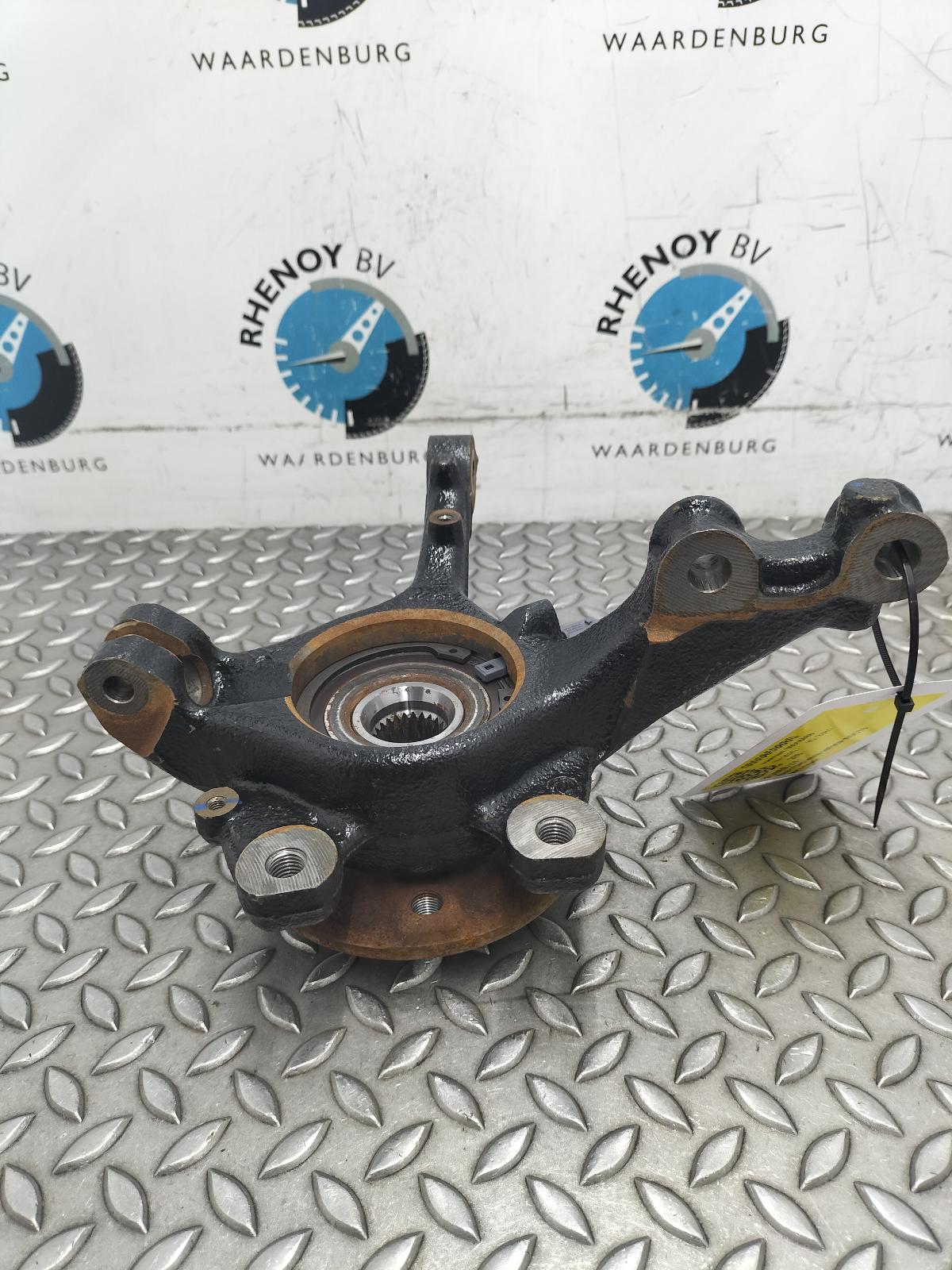 Bekijk Auto-onderdeel FUSEE LV PEUGEOT 208 2025