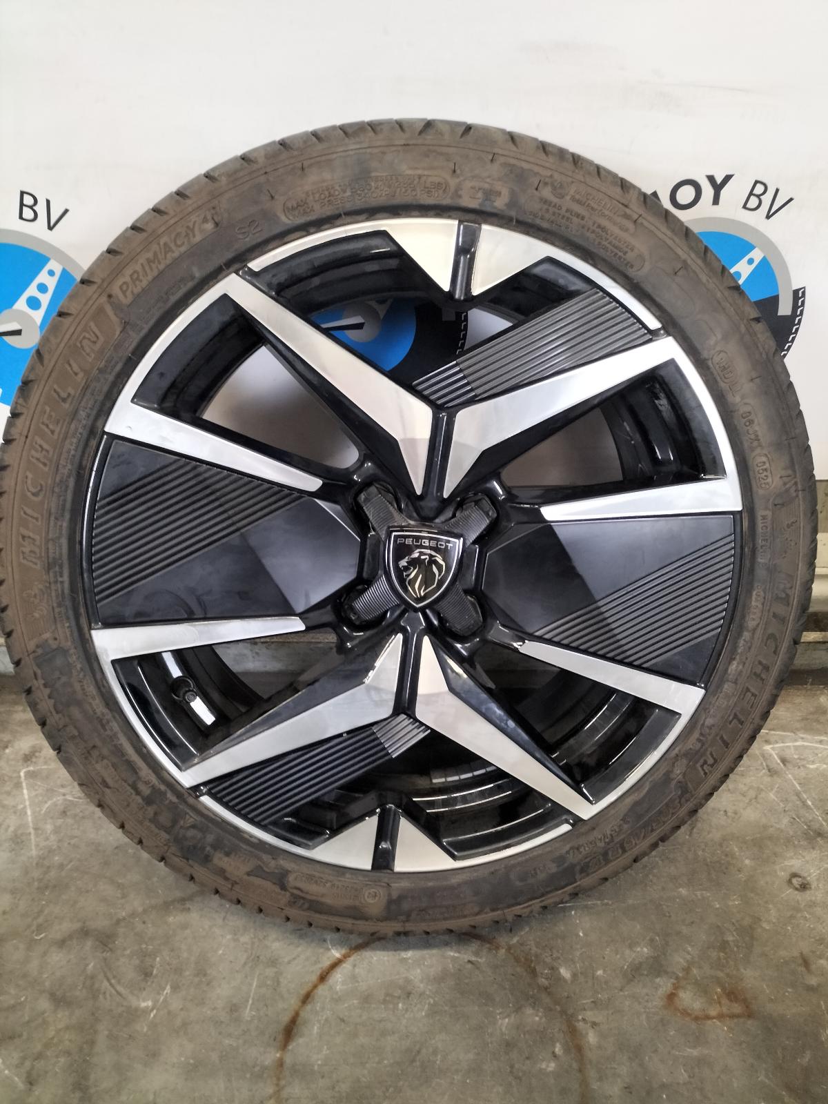 2025 PEUGEOT 208 VELGEN SET View Auto part VELGEN SET PEUGEOT 208 2025