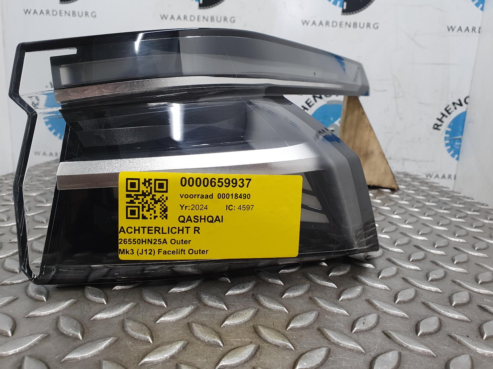 Bekijk Auto-onderdeel ACHTERLICHT R NISSAN QASHQAI 2024