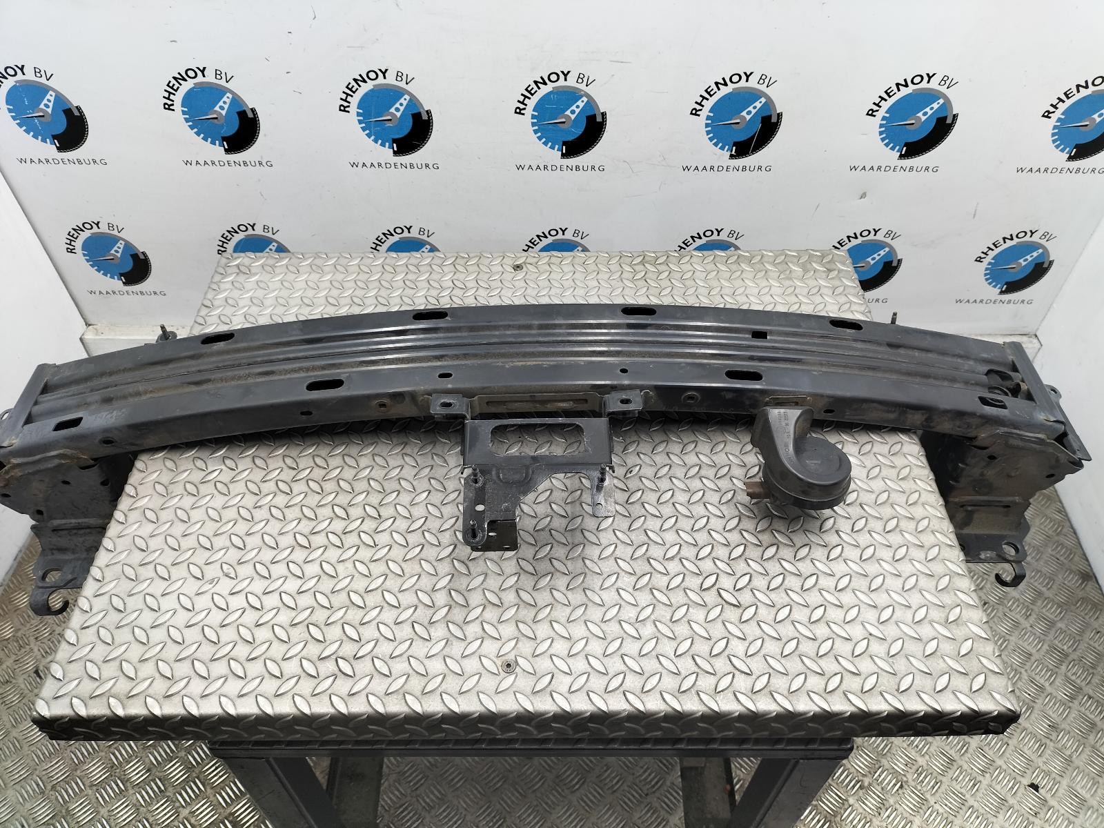 Bekijk Auto-onderdeel VOORBUMPER BALK NISSAN QASHQAI 2024