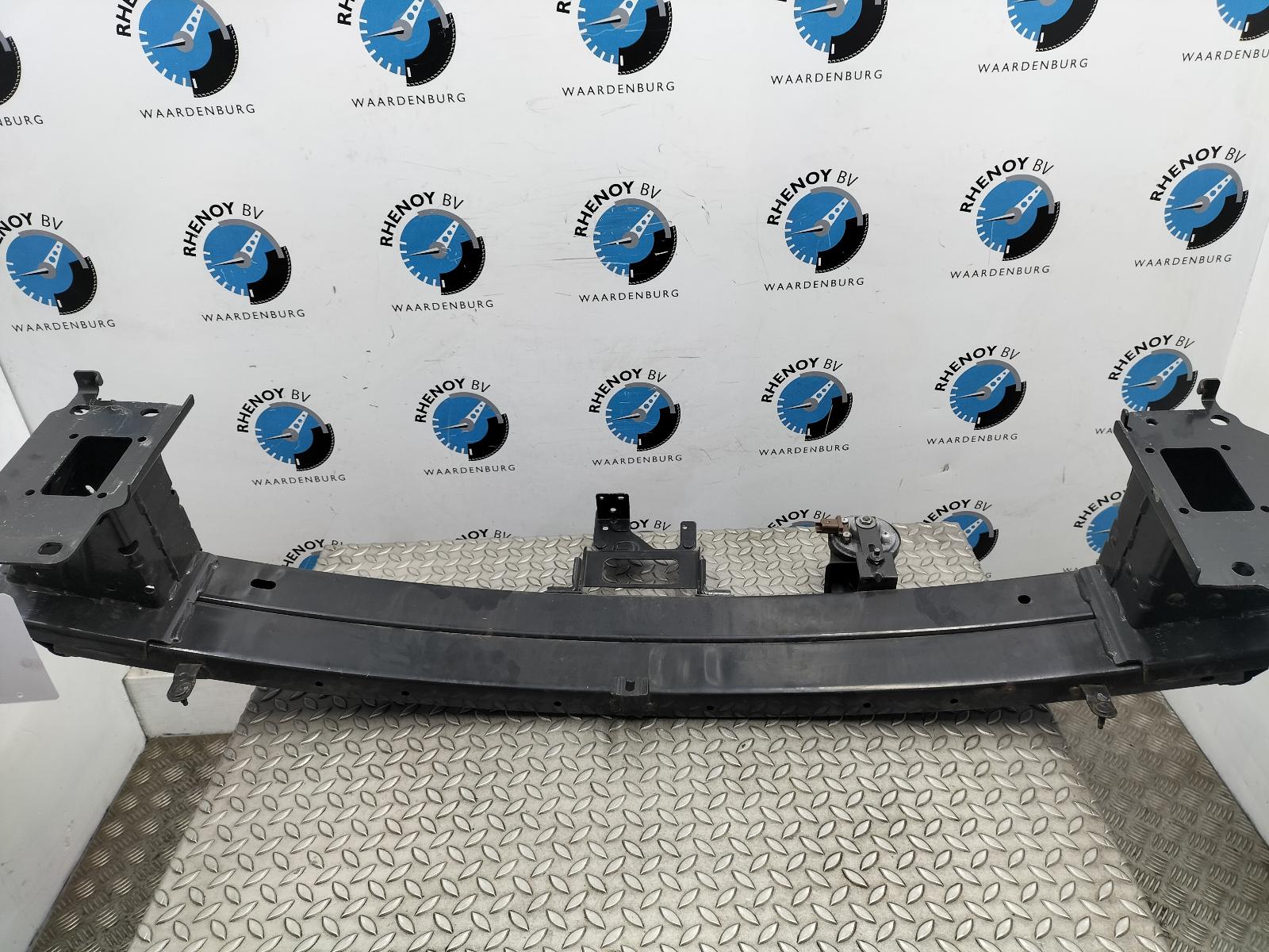 View Auto part VOORBUMPER BALK NISSAN QASHQAI 2024