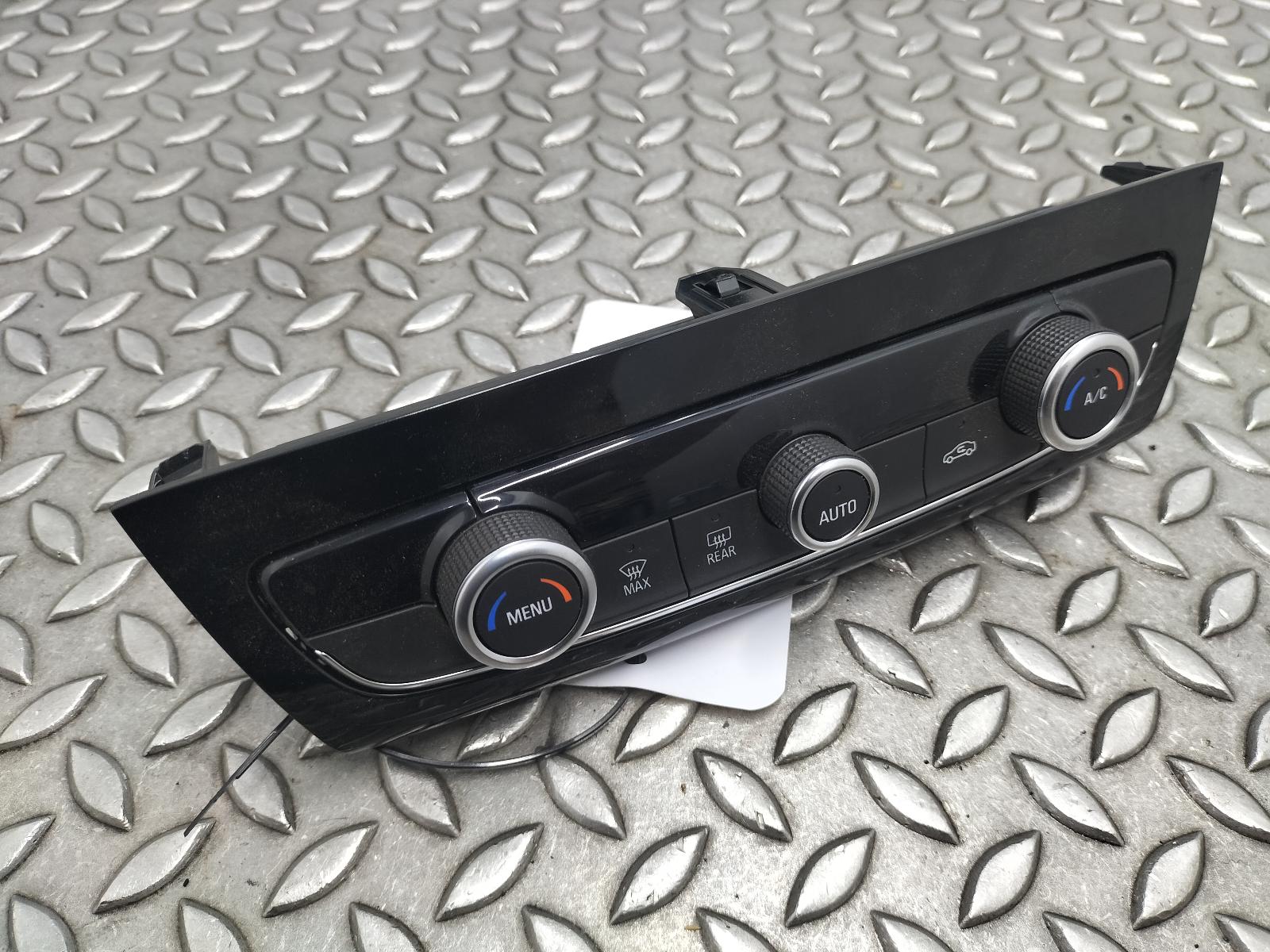 Bekijk Auto-onderdeel KACHEL BEDIENINGSPANEEL OPEL / VAUXHALL CORSA 2023