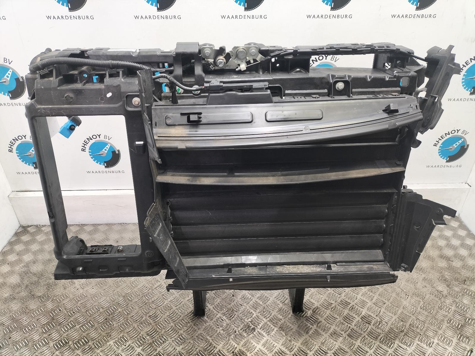 Bekijk Auto-onderdeel VOORFRONT OPEL / VAUXHALL CORSA 2023