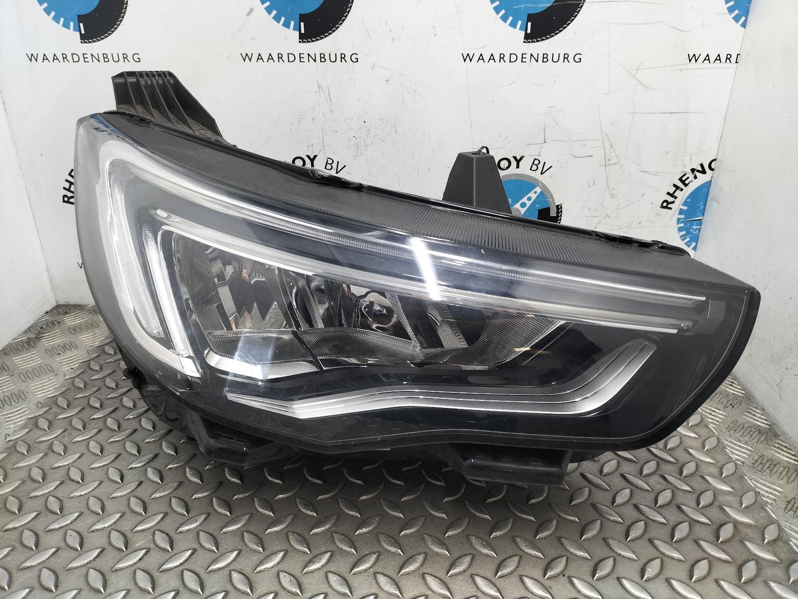 Bekijk Auto-onderdeel KOPLAMP R OPEL / VAUXHALL GRANDLAND X 2021