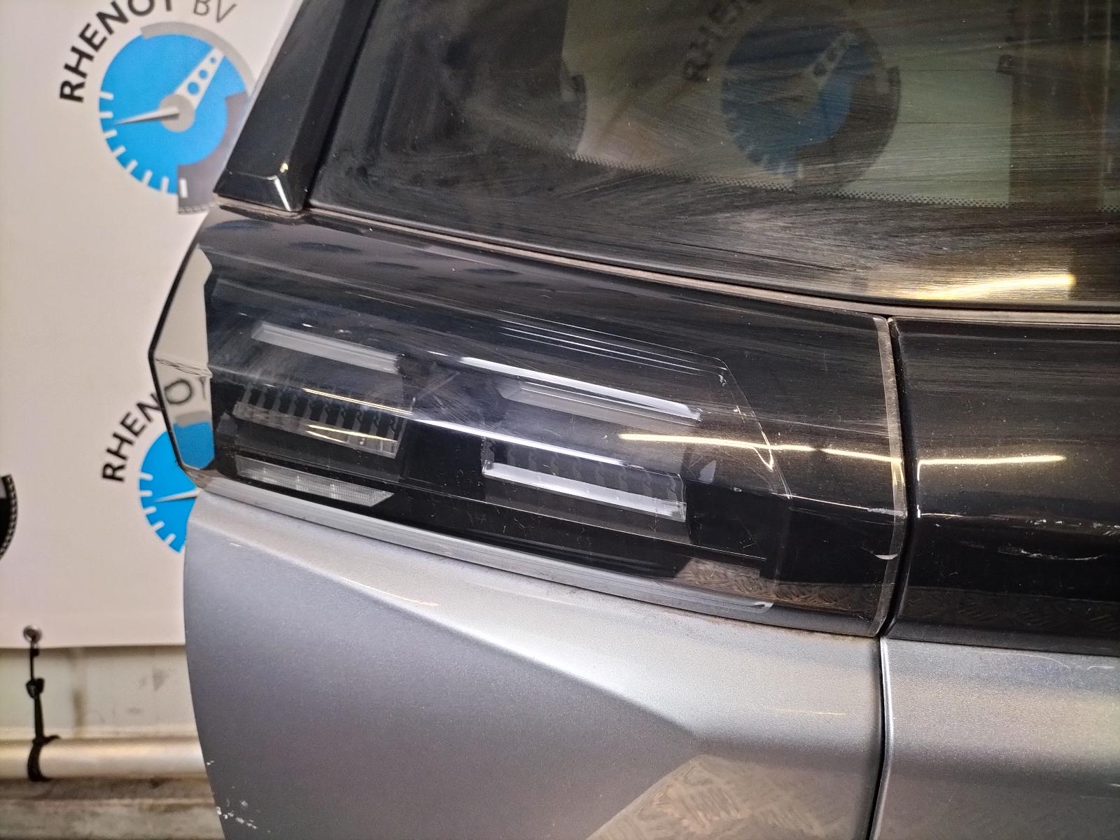 Bekijk Auto-onderdeel ACHTERLICHT L PEUGEOT 2008 2023