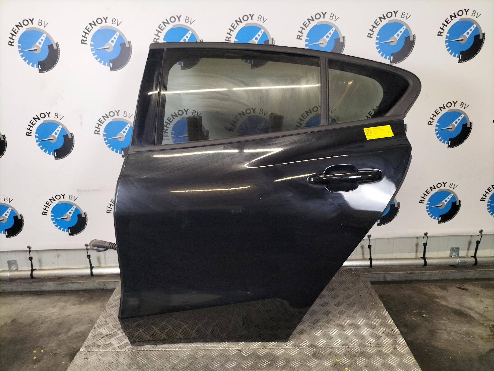 Bekijk Auto-onderdeel PORTIER LA  FORD FOCUS 2023